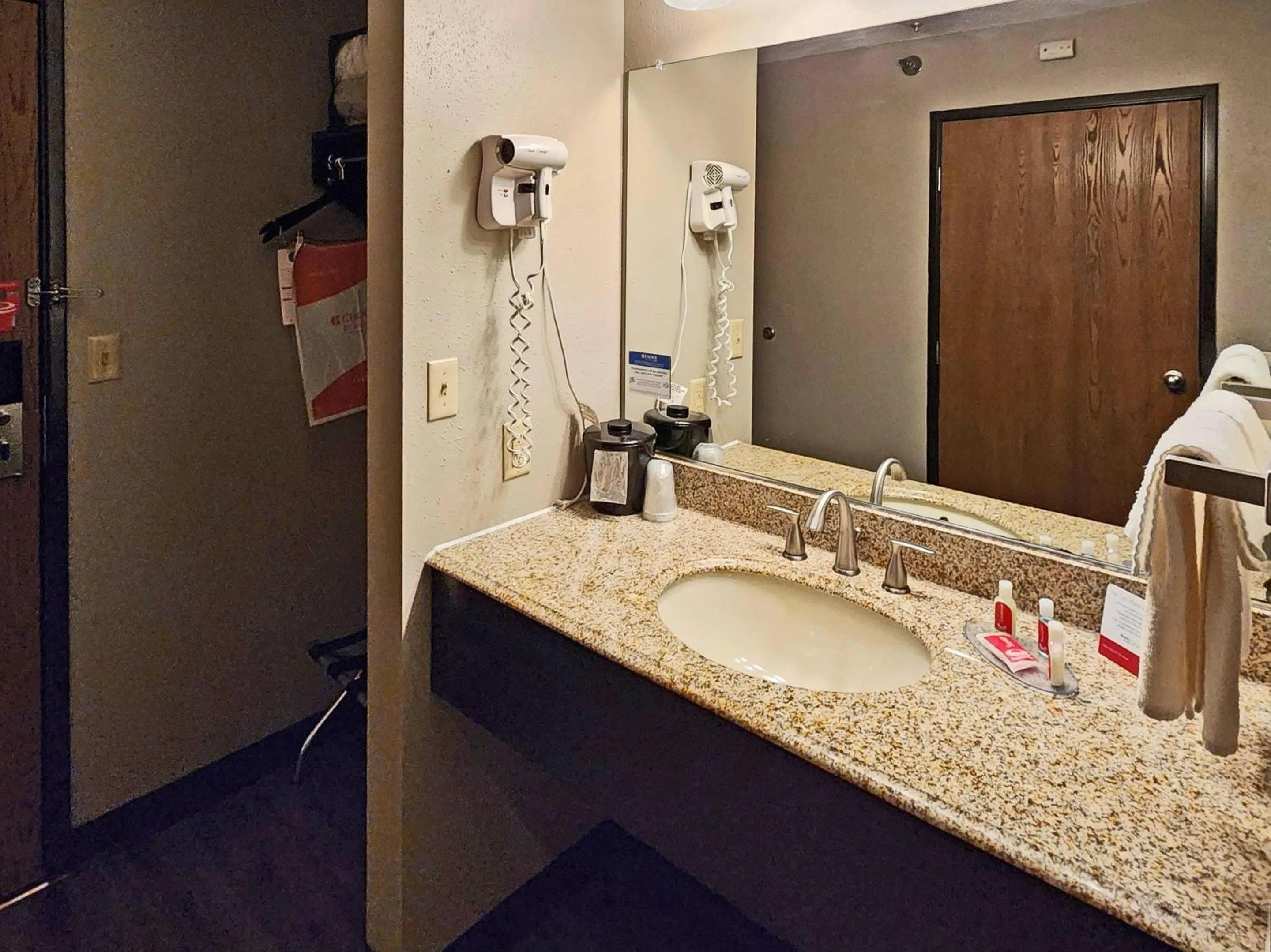 Bedroom in Econo Lodge Ortonville