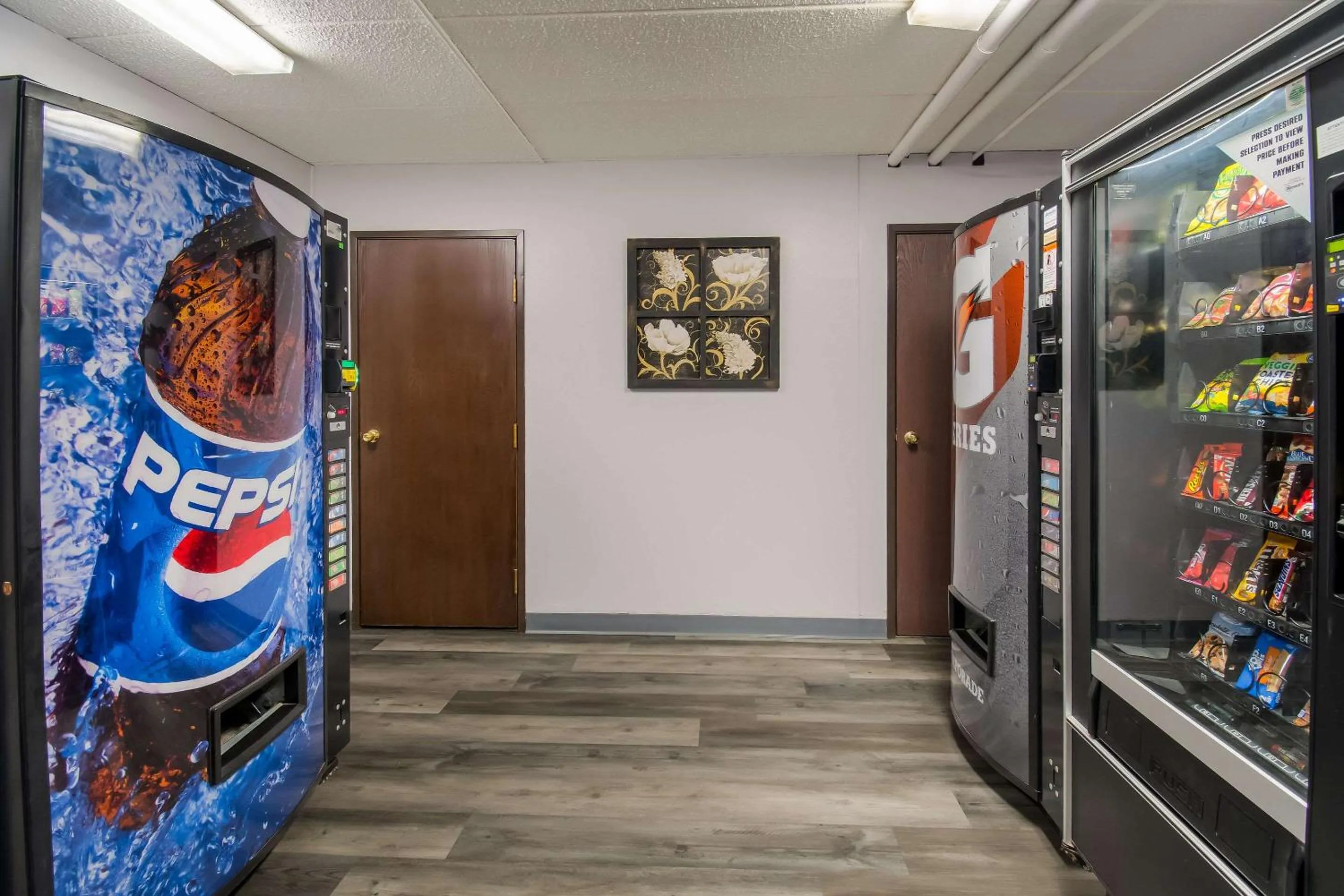 Other, Supermarket/Shops in Econo Lodge Duluth near Miller Hill Mall