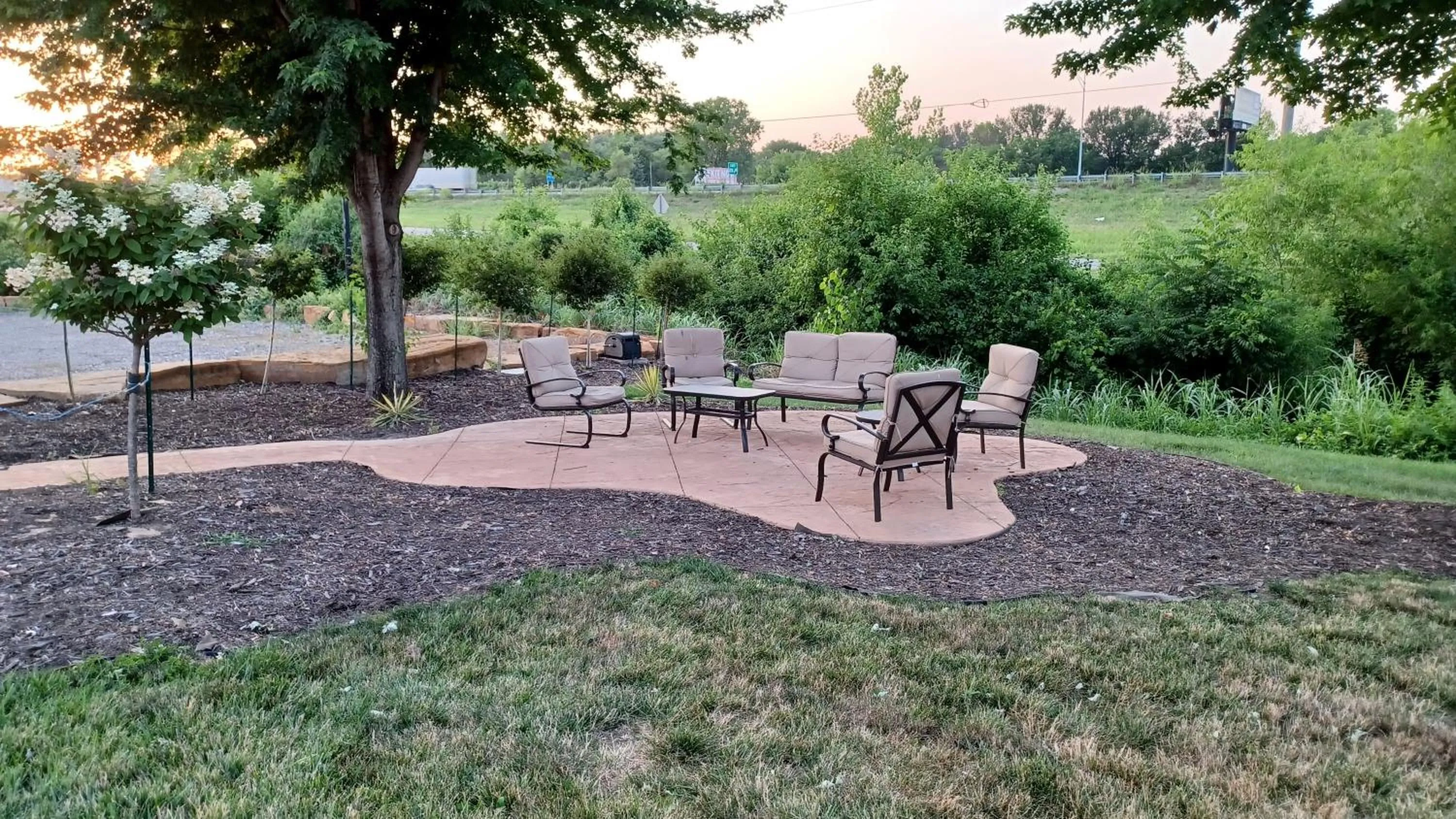 Econo Lodge Oak Grove-Blue Springs