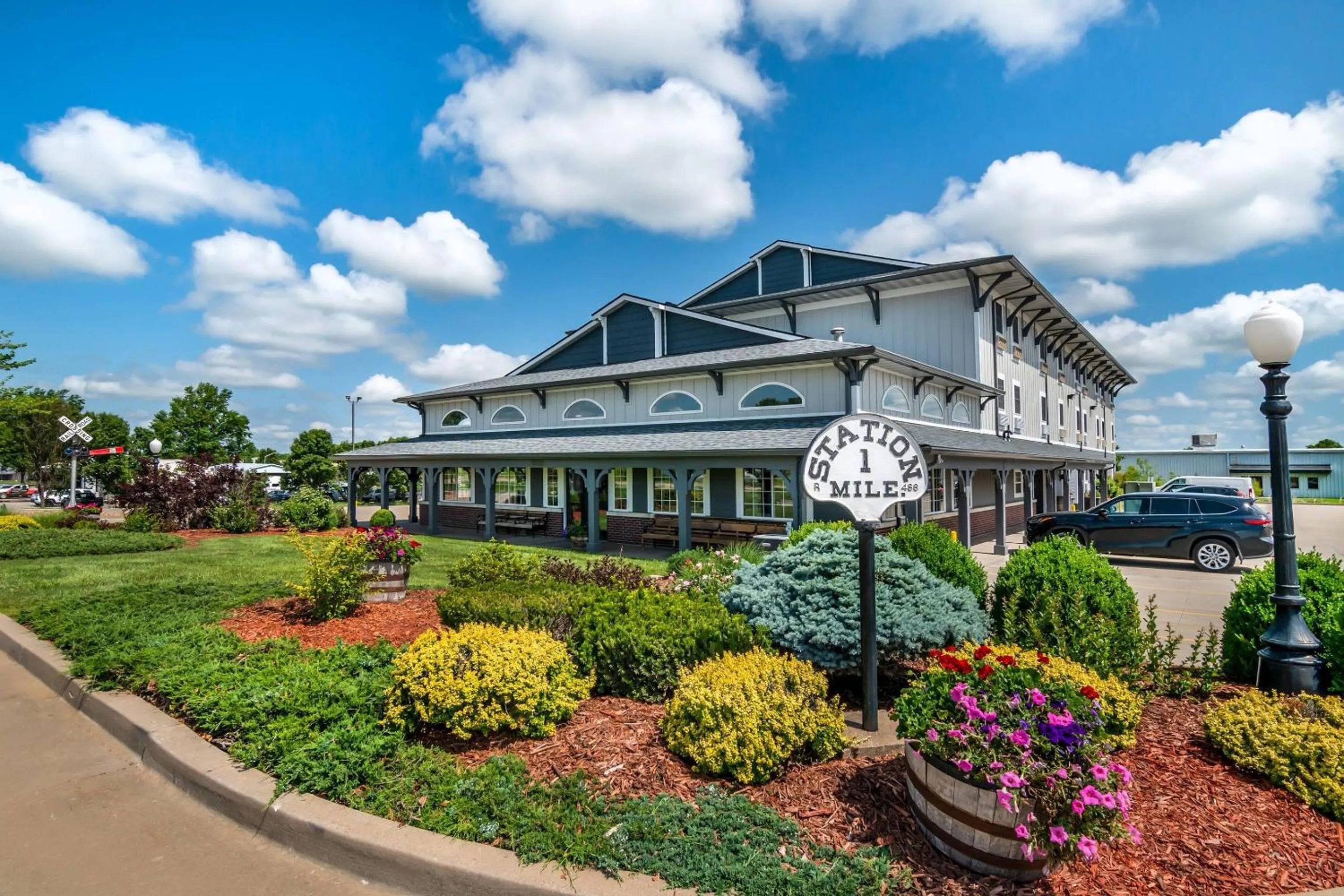 Property building in Comfort Inn Sedalia Station