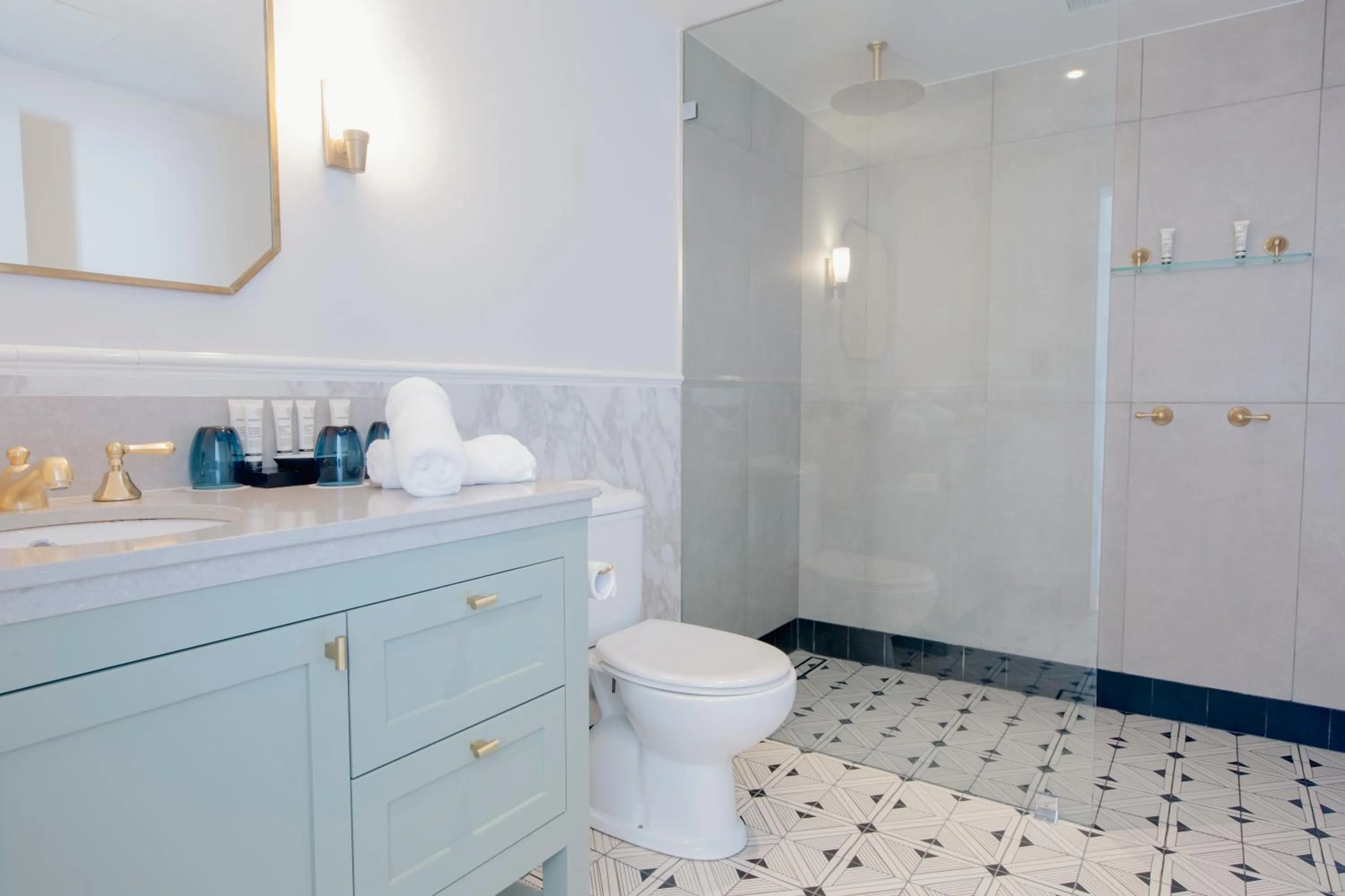 Bathroom in Tattersalls Hotel