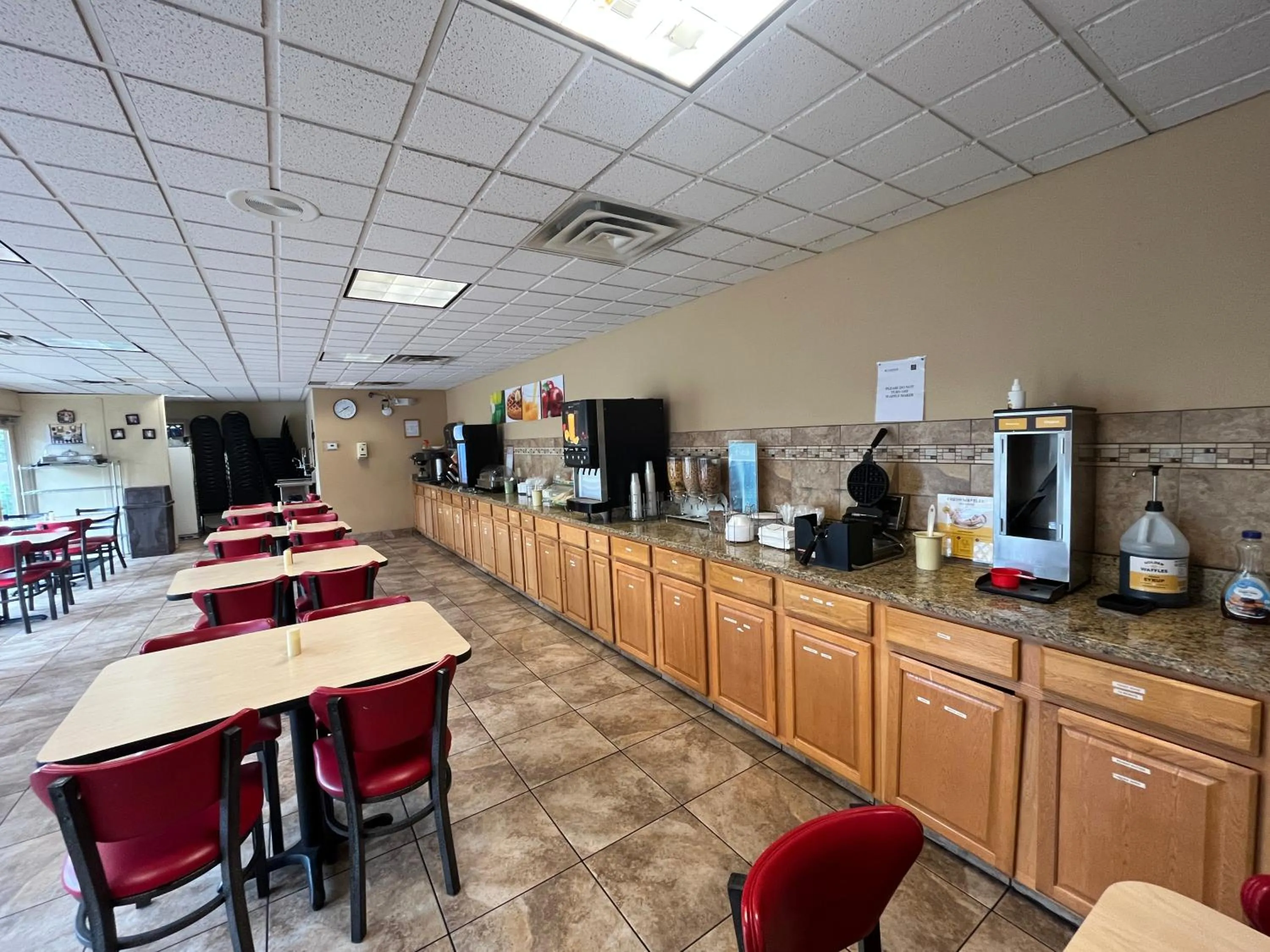 Breakfast in Quality Inn West-Branson Theatre District