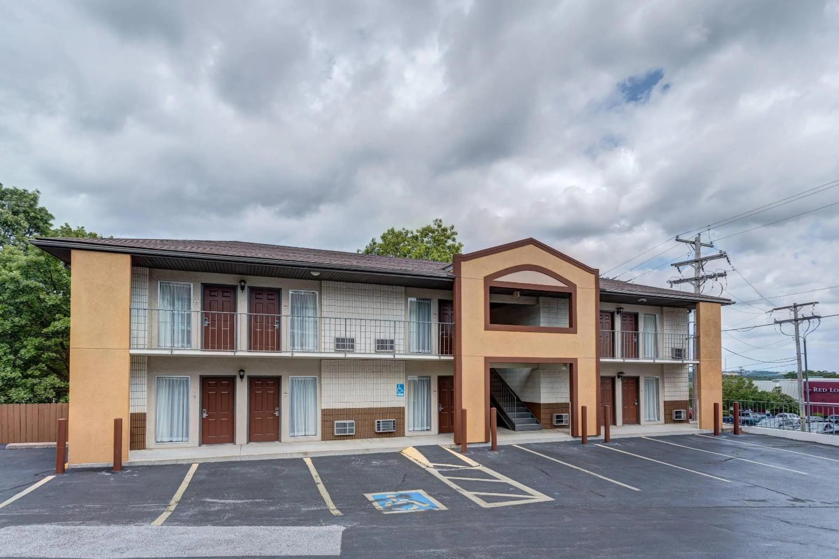 Property building in Quality Inn West-Branson Theatre District