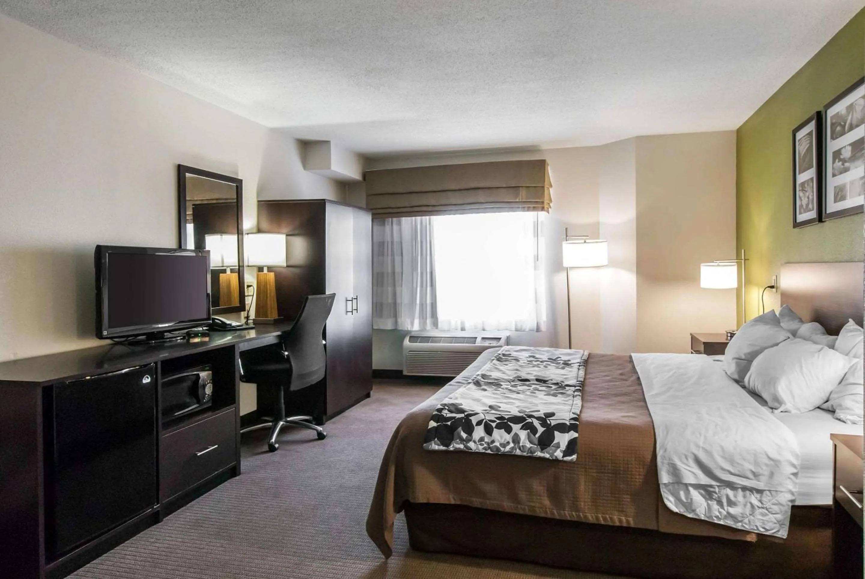 Photo of the whole room, Bed in Sleep Inn