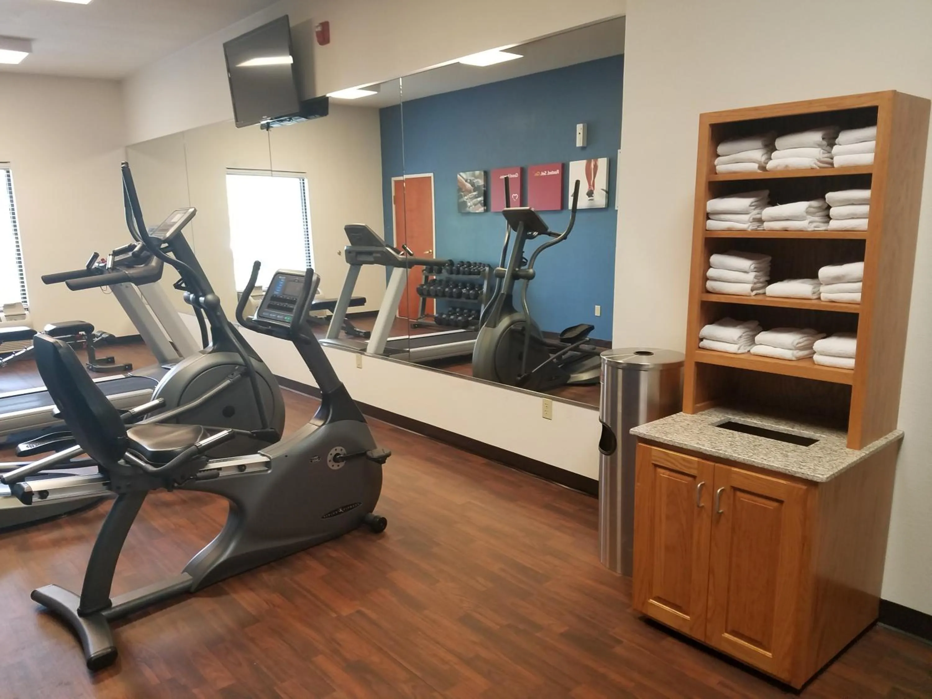 Fitness centre/facilities in Comfort Suites Rolla