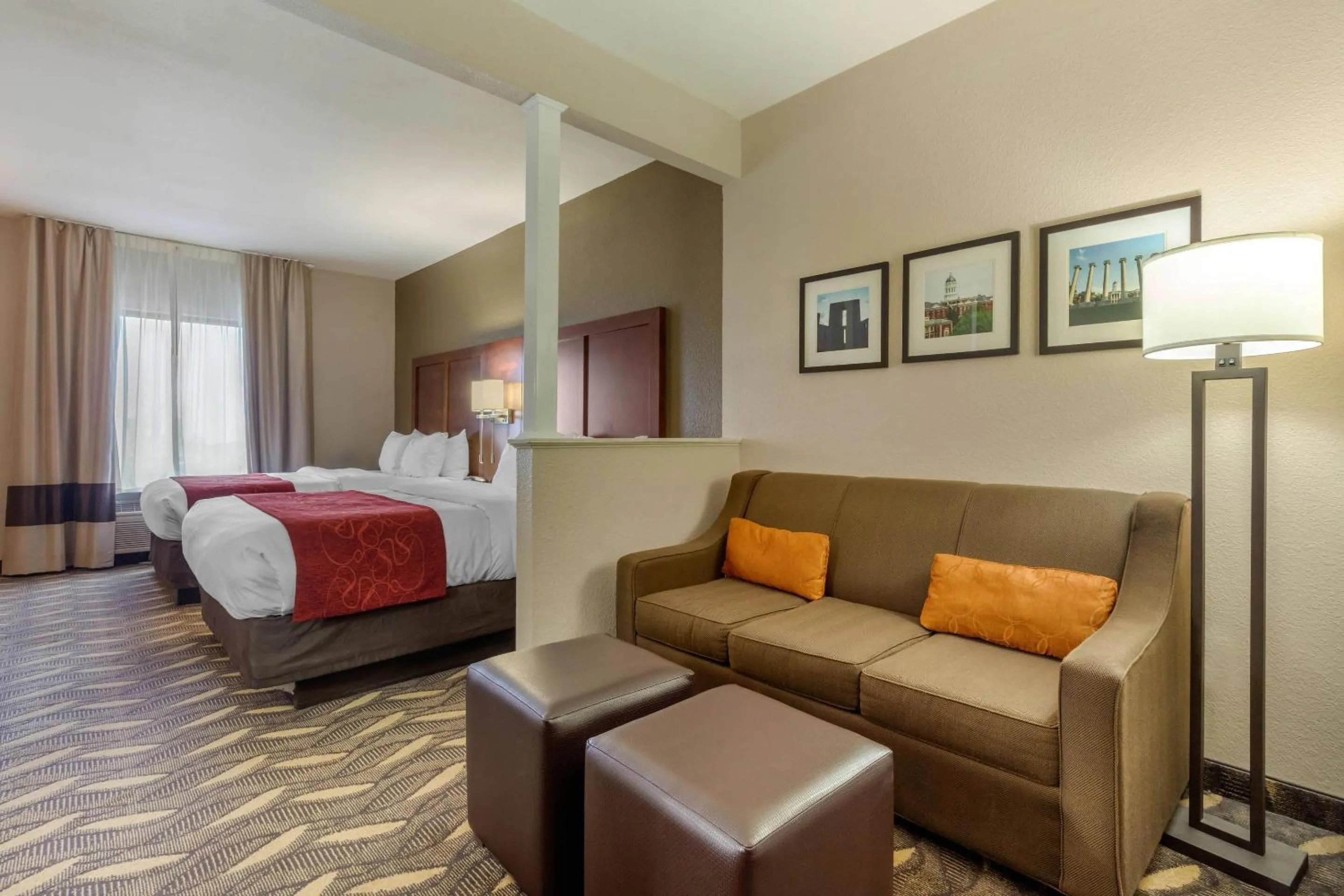 Bedroom, Bed in Comfort Suites Rolla