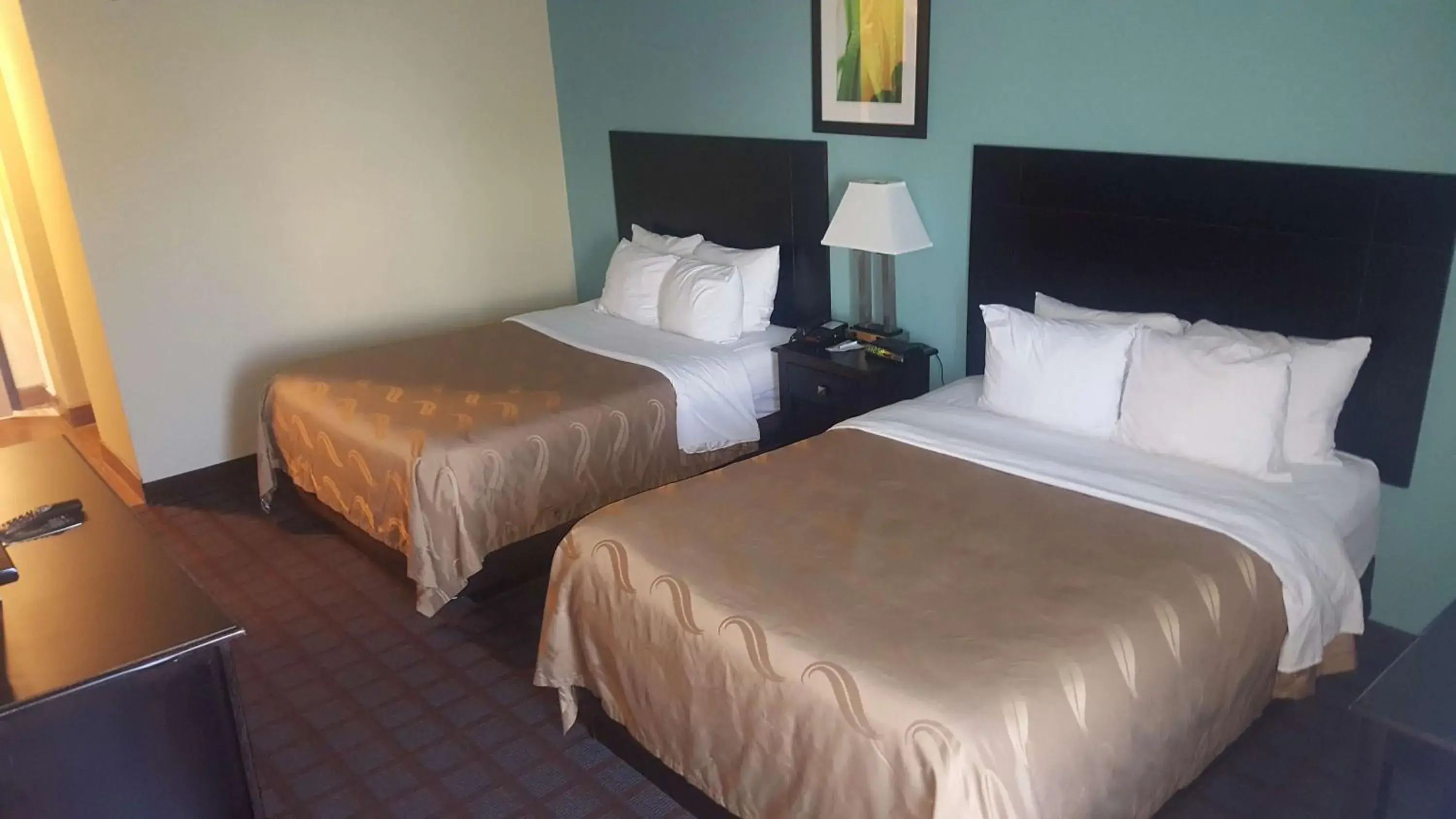 Queen Room with Two Queen Beds in SureStay Plus Hotel by Best Western Blue Springs Queen Room with Two Queen Beds in SureStay Plus Hotel by Best Western Blue Springs
