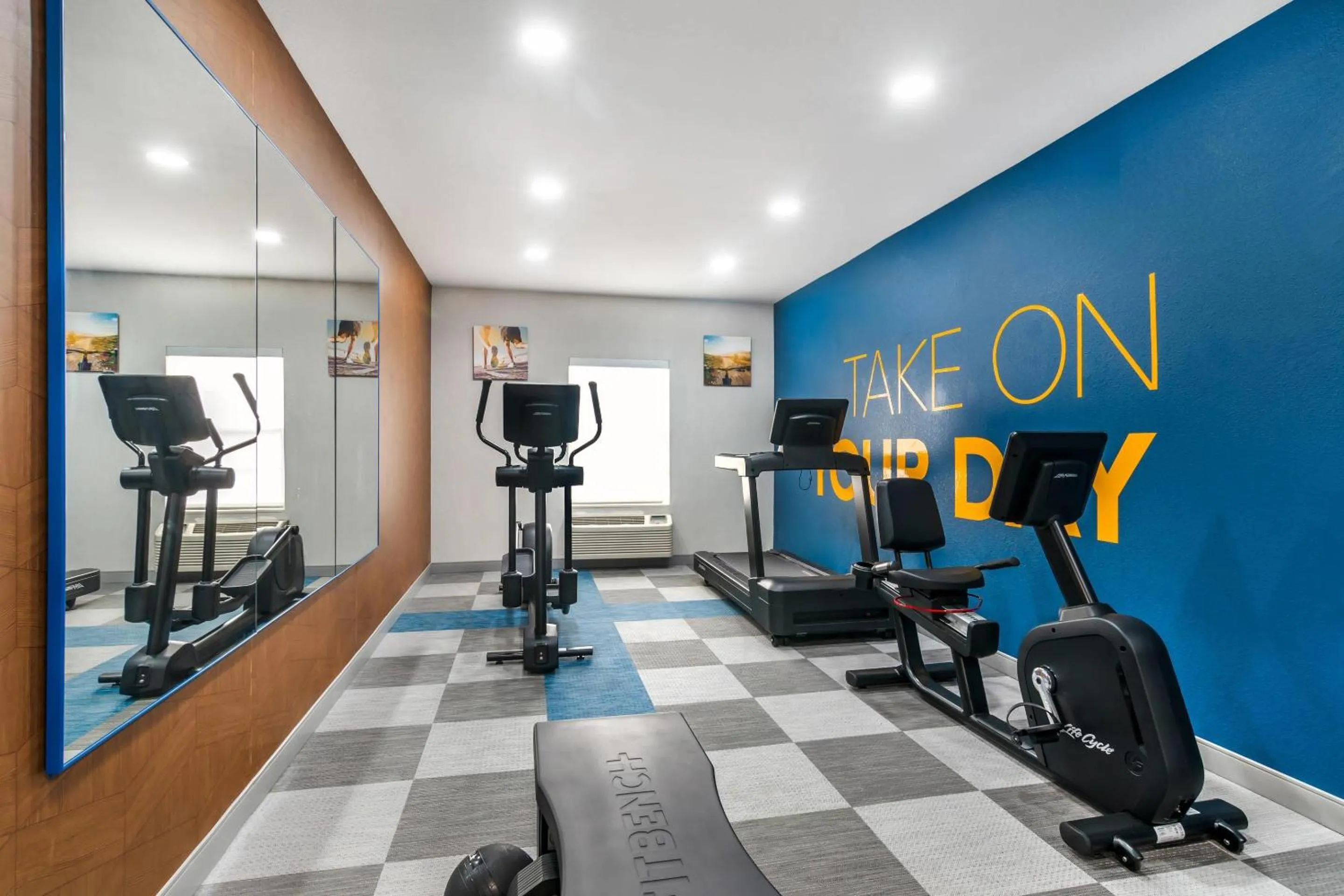 Fitness centre/facilities in Comfort Inn & Suites Chesterfield - St Louis