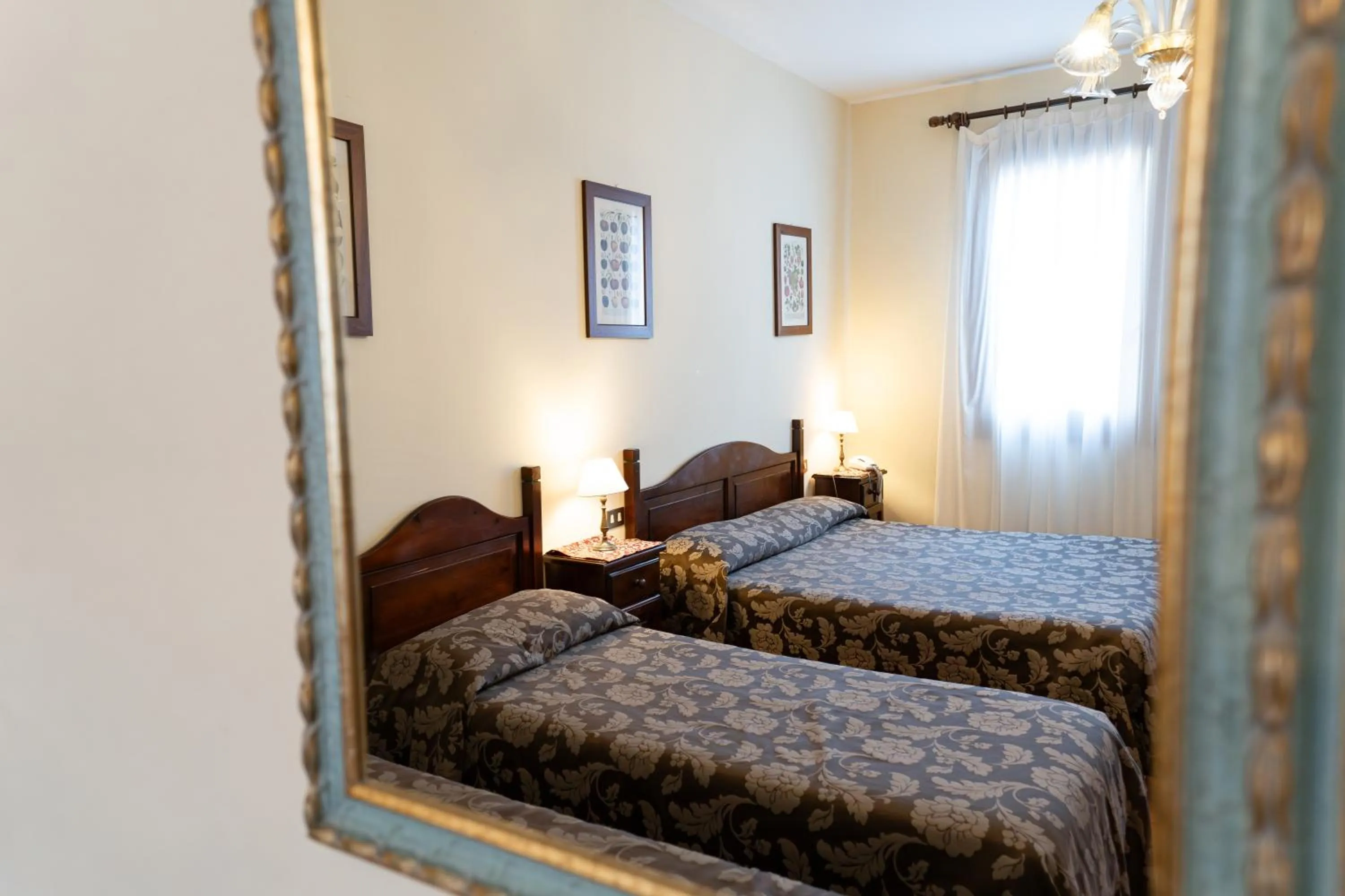 Photo of the whole room, Bed in Hotel Tivoli