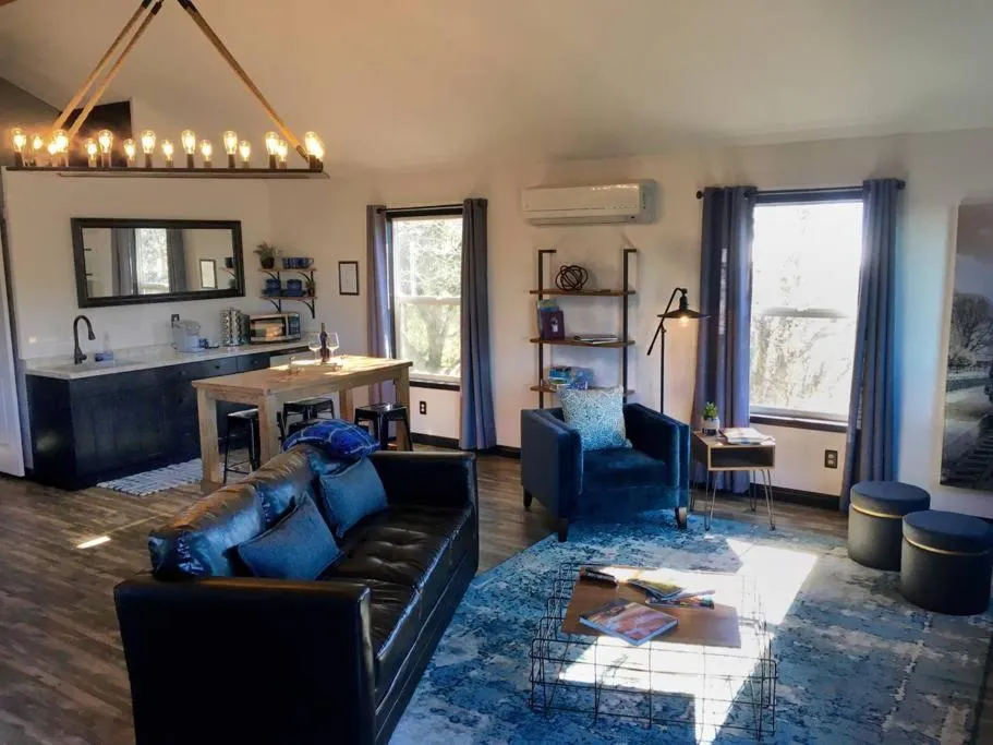 Kitchen or kitchenette in Papillon Cellars - The Loft