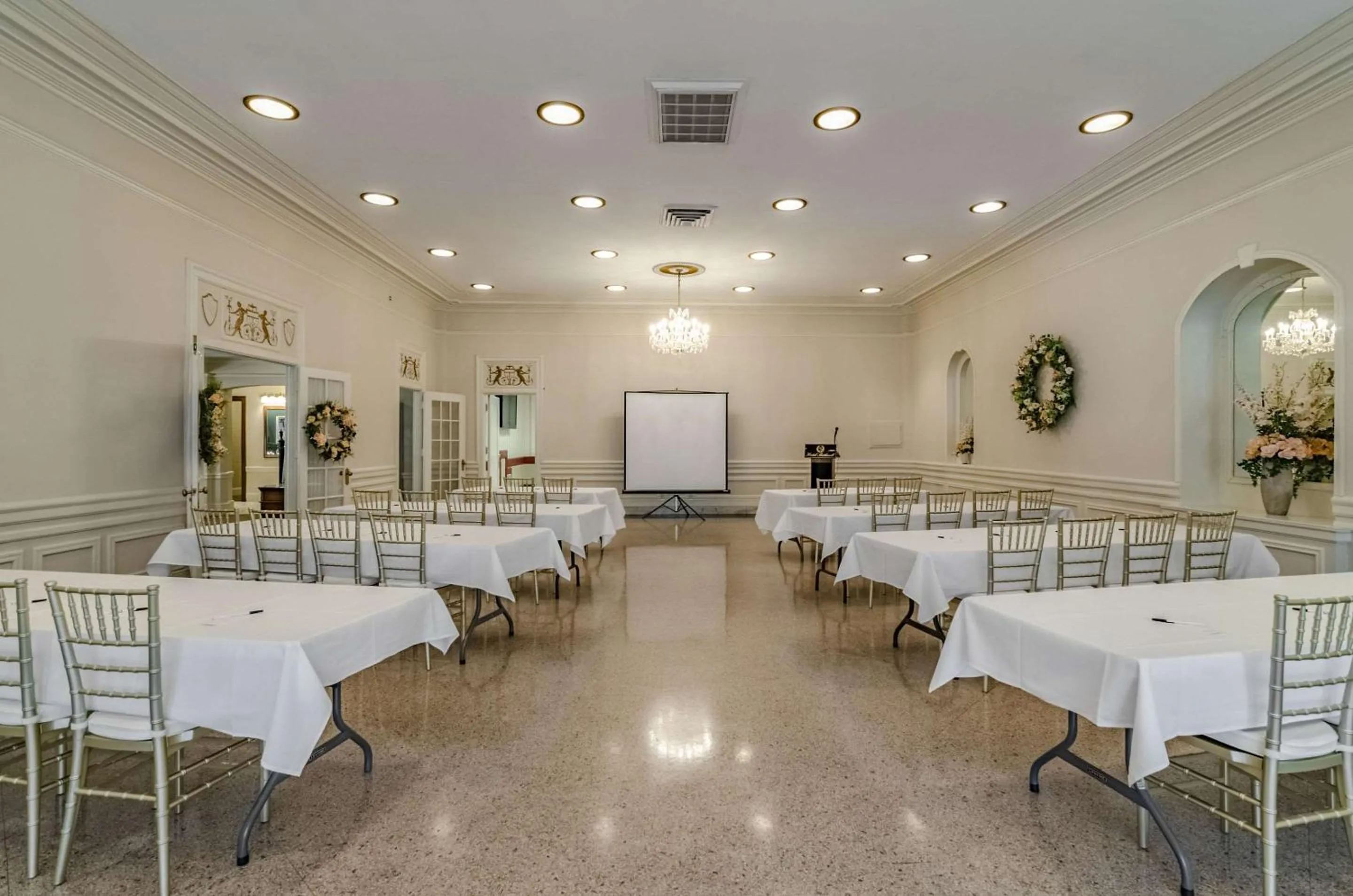 Meeting/conference room in Hotel Bothwell Sedalia Central District, an Ascend Collection Hotel