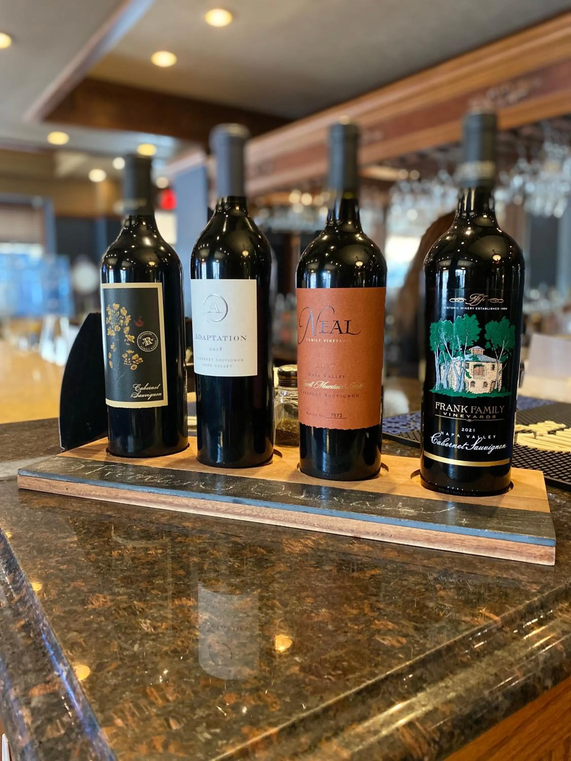 Lounge or bar in Hotel Bothwell Sedalia Central District, an Ascend Collection Hotel