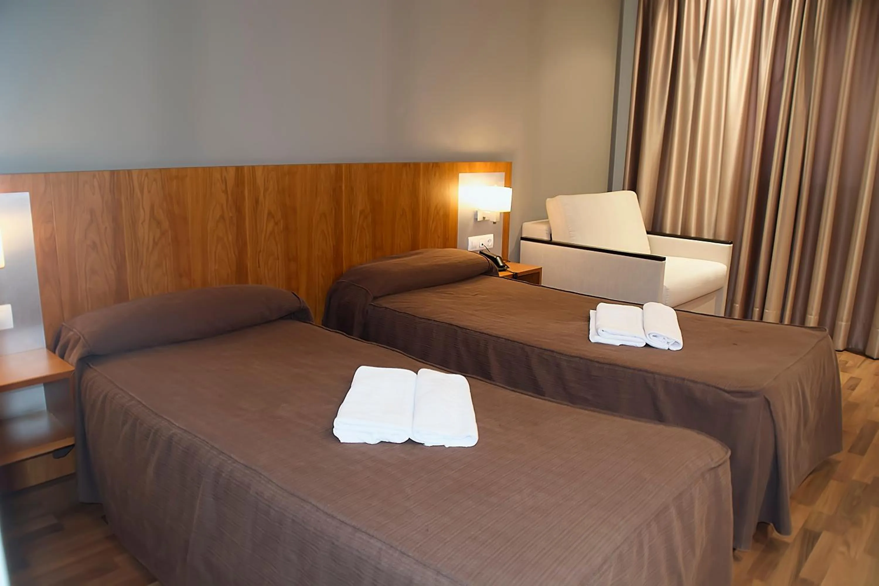 Bed in Hotel AS Torrent