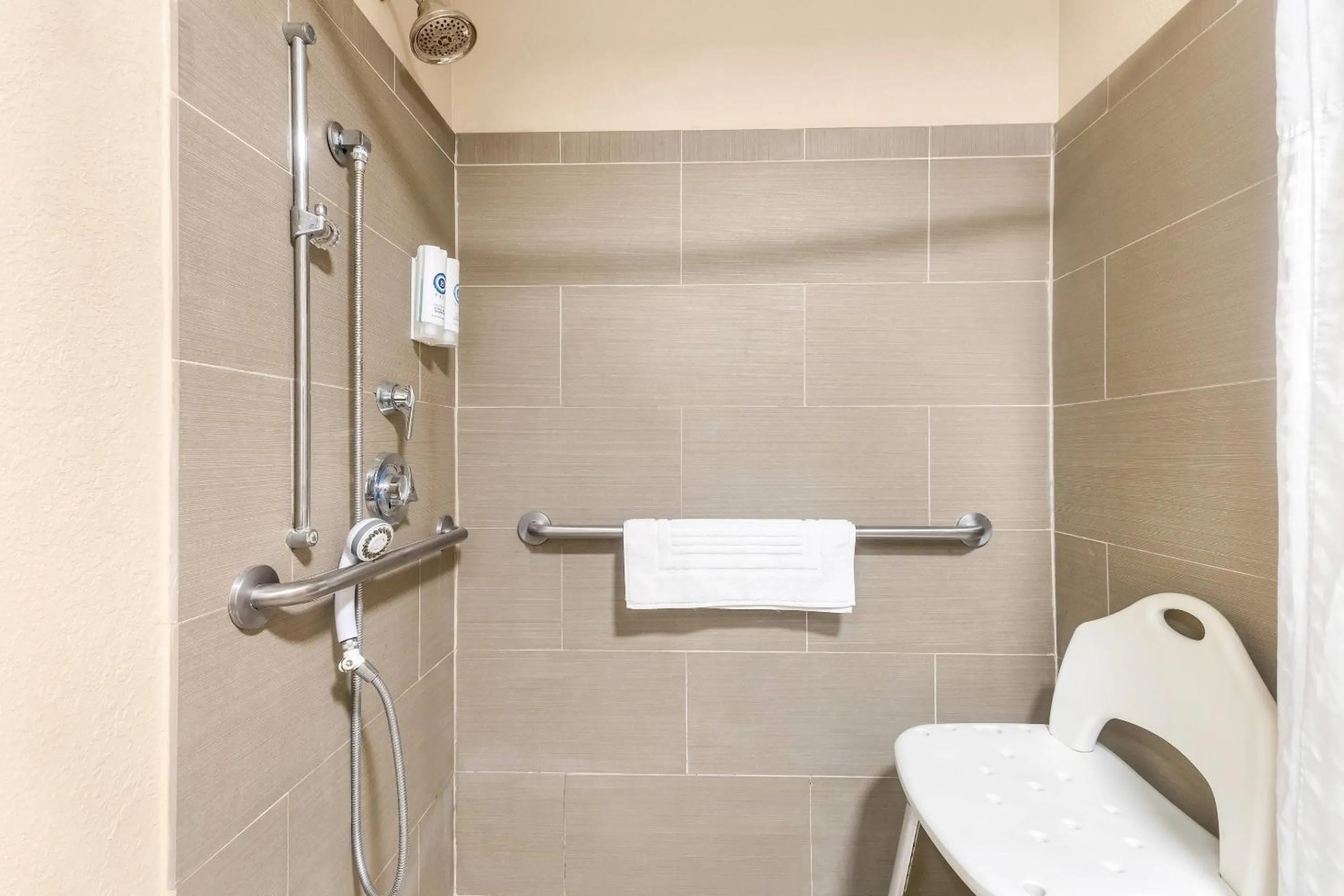 Bedroom in Comfort Inn & Suites Sikeston I-55