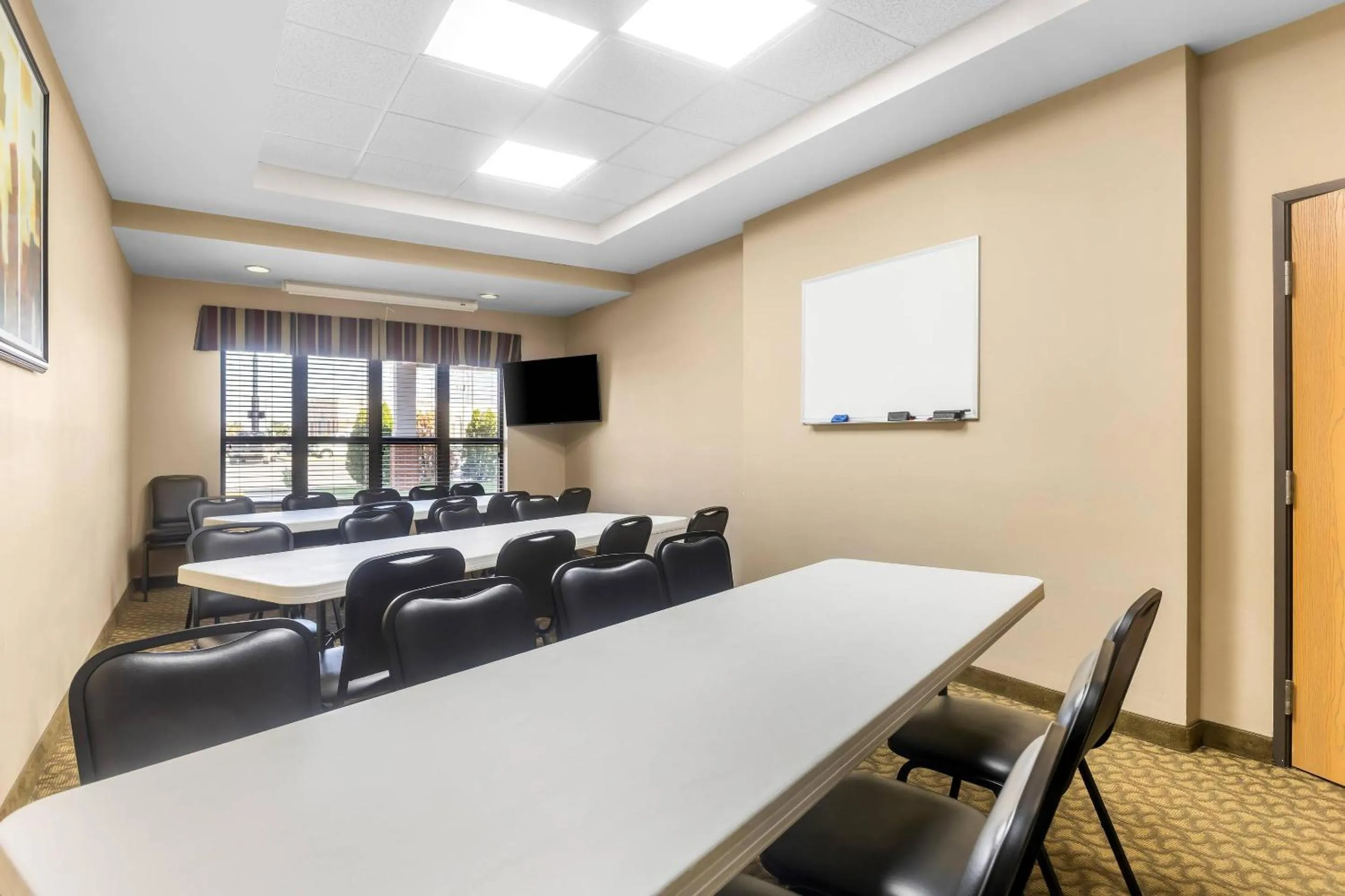 Meeting/conference room in Comfort Inn & Suites Sikeston I-55
