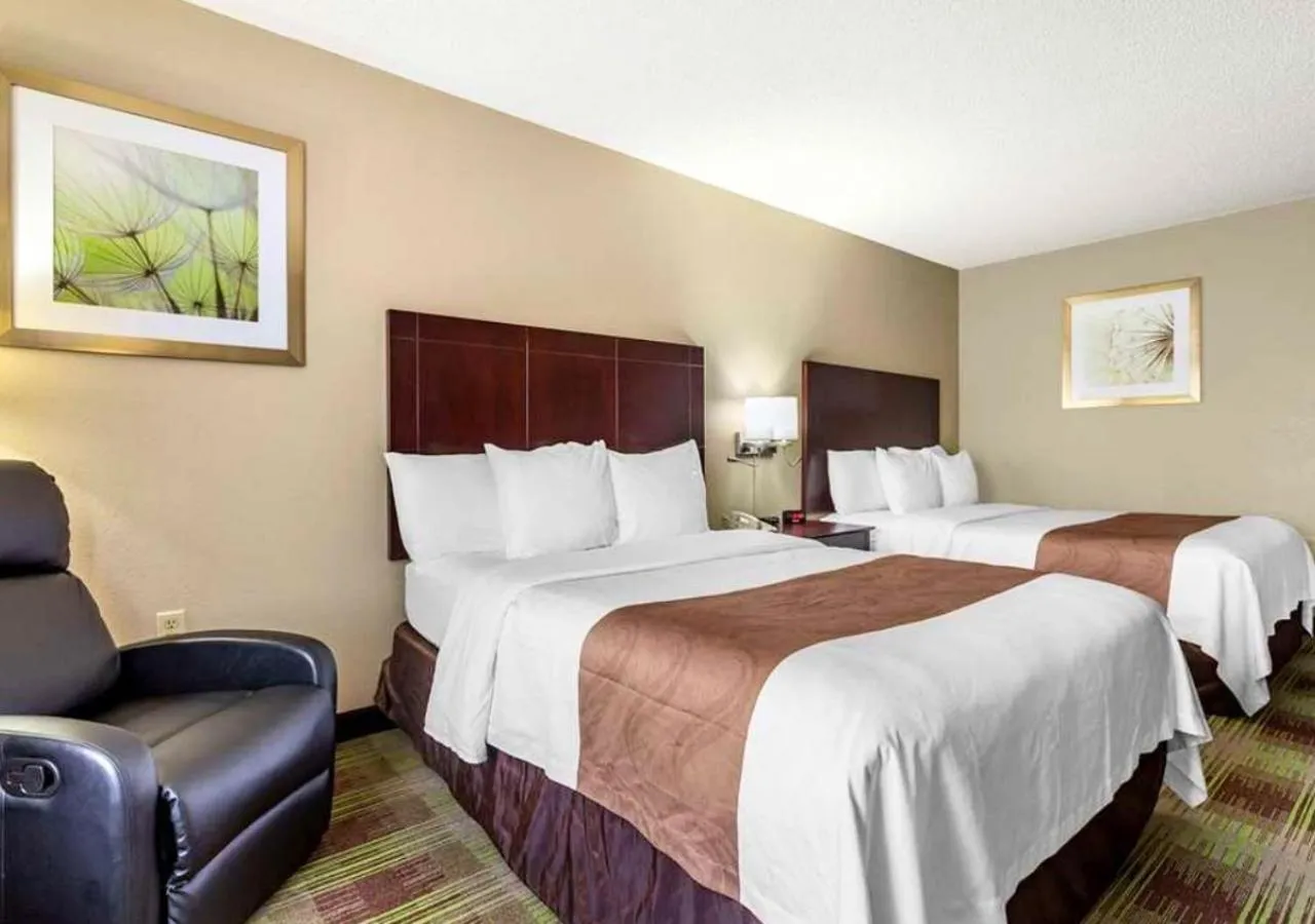 Bed in Quality Inn St Robert - Ft Leonard Wood