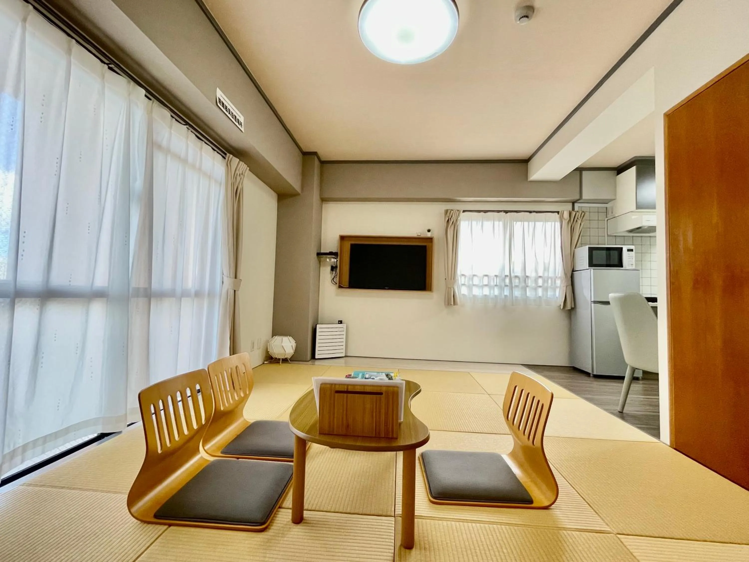 Living room in ホテル天使館 久茂地 -Tenshi-Kan-