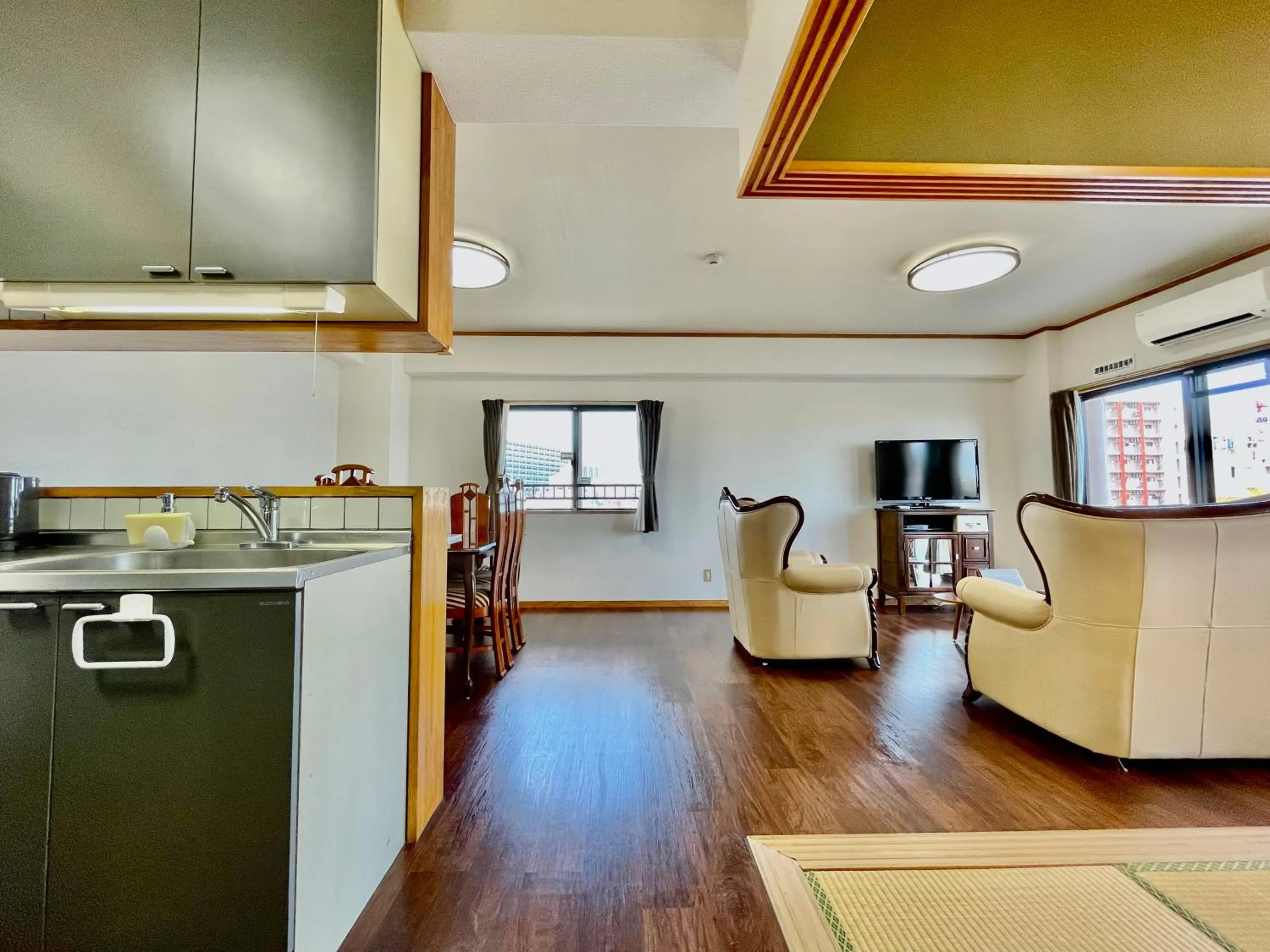 Living room in ホテル天使館 久茂地 -Tenshi-Kan-