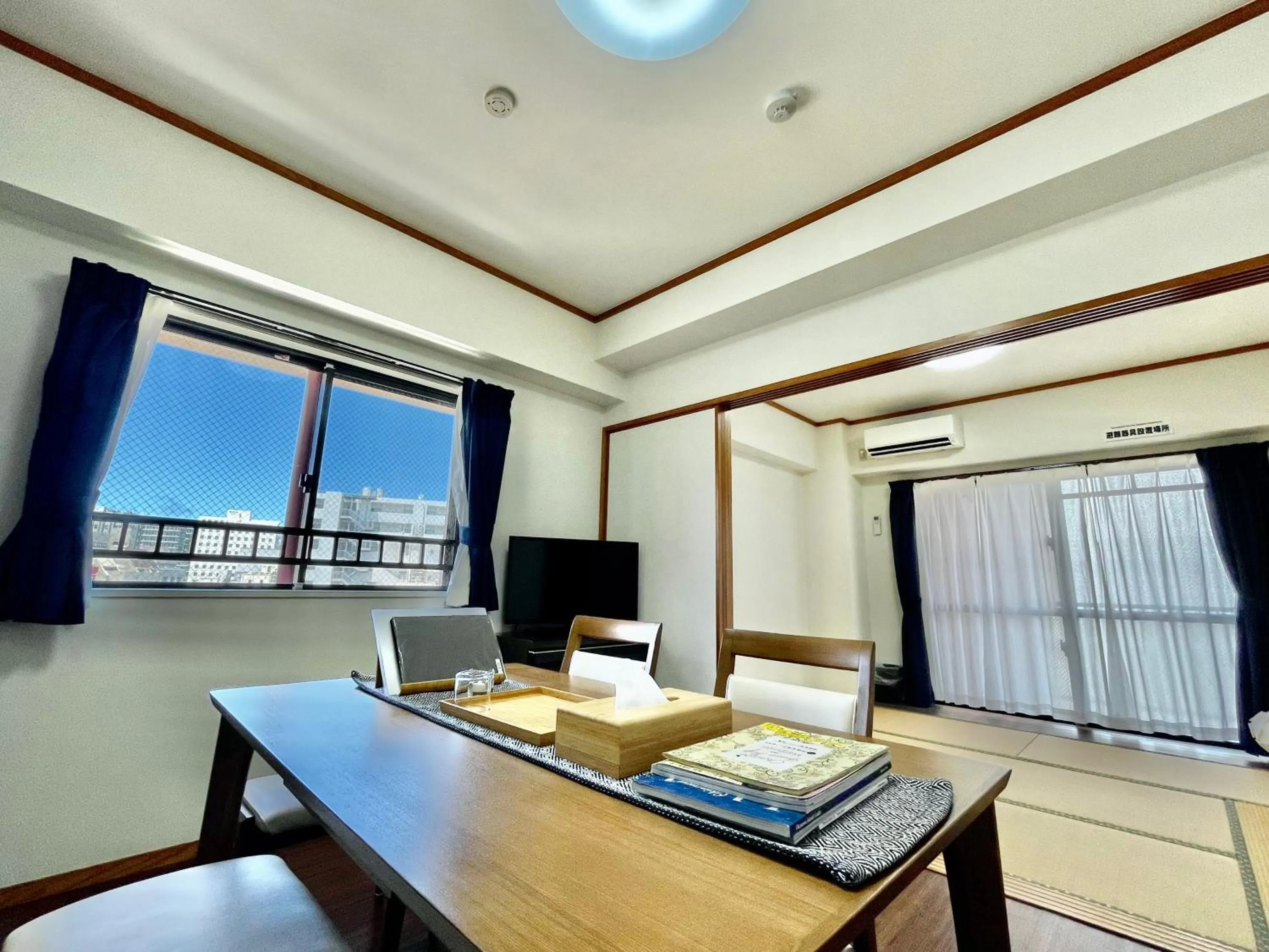 Living room in ホテル天使館 久茂地 -Tenshi-Kan-