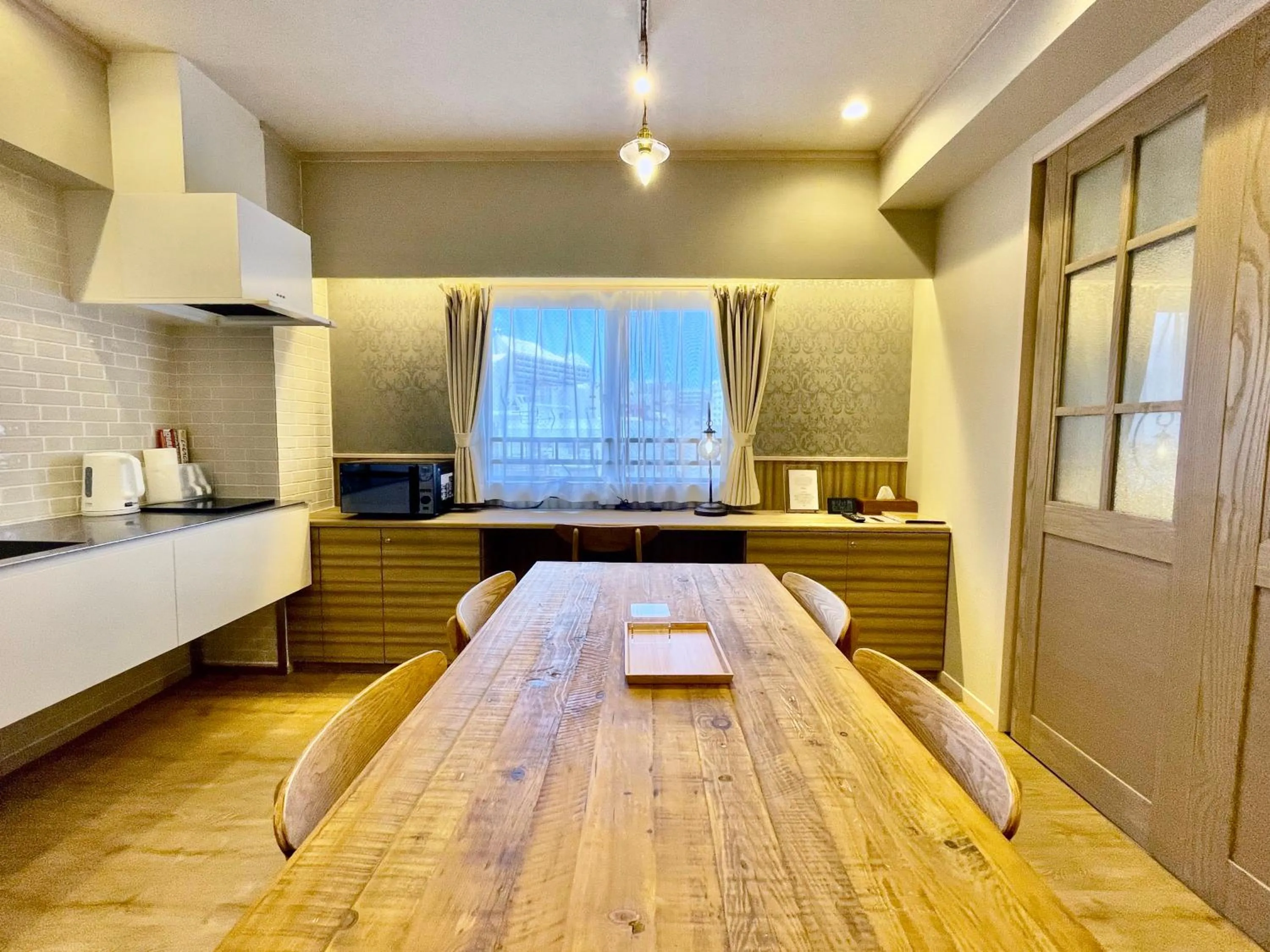 Kitchen or kitchenette in ホテル天使館 久茂地 -Tenshi-Kan-