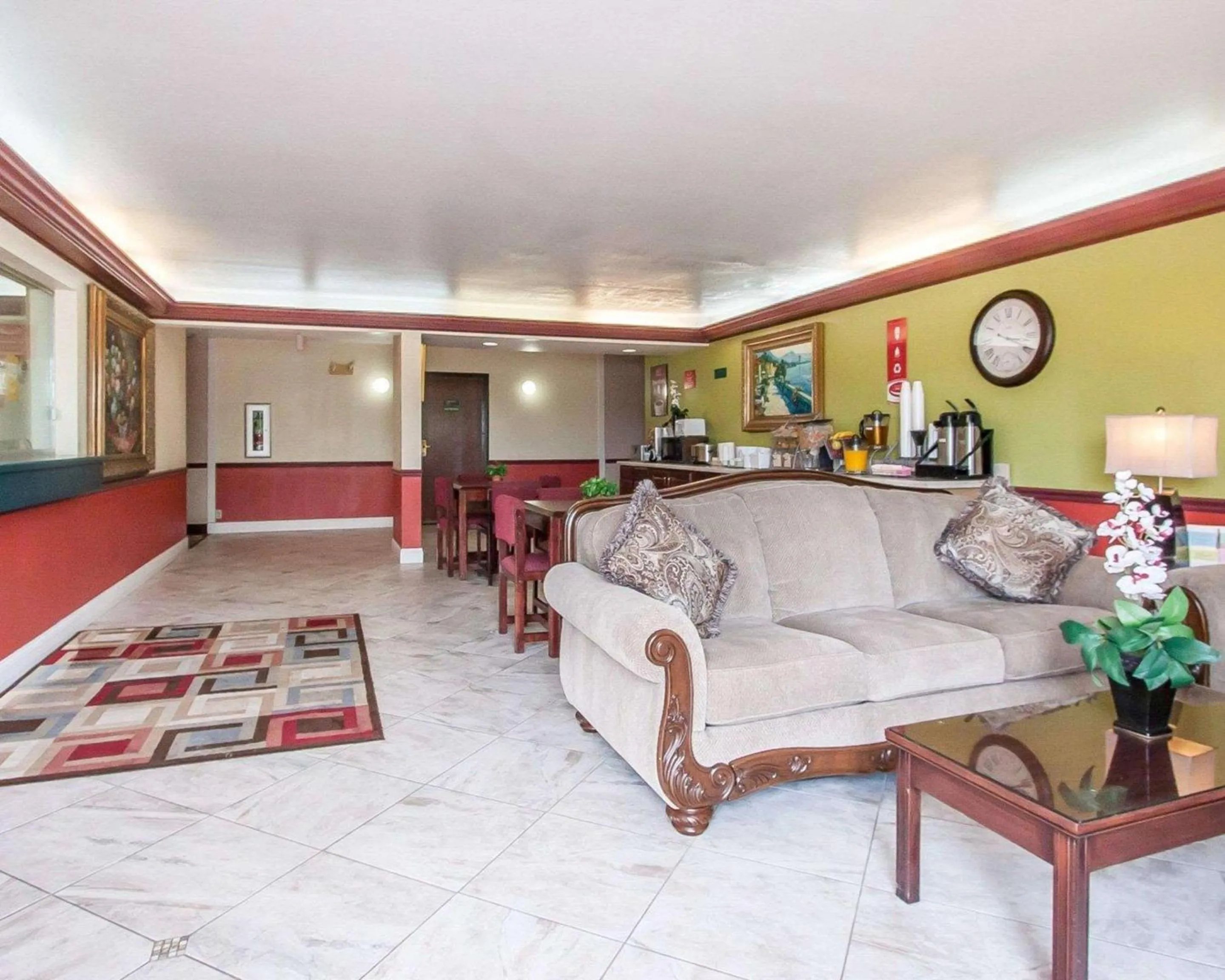 Lobby or reception in Econo Lodge Dexter