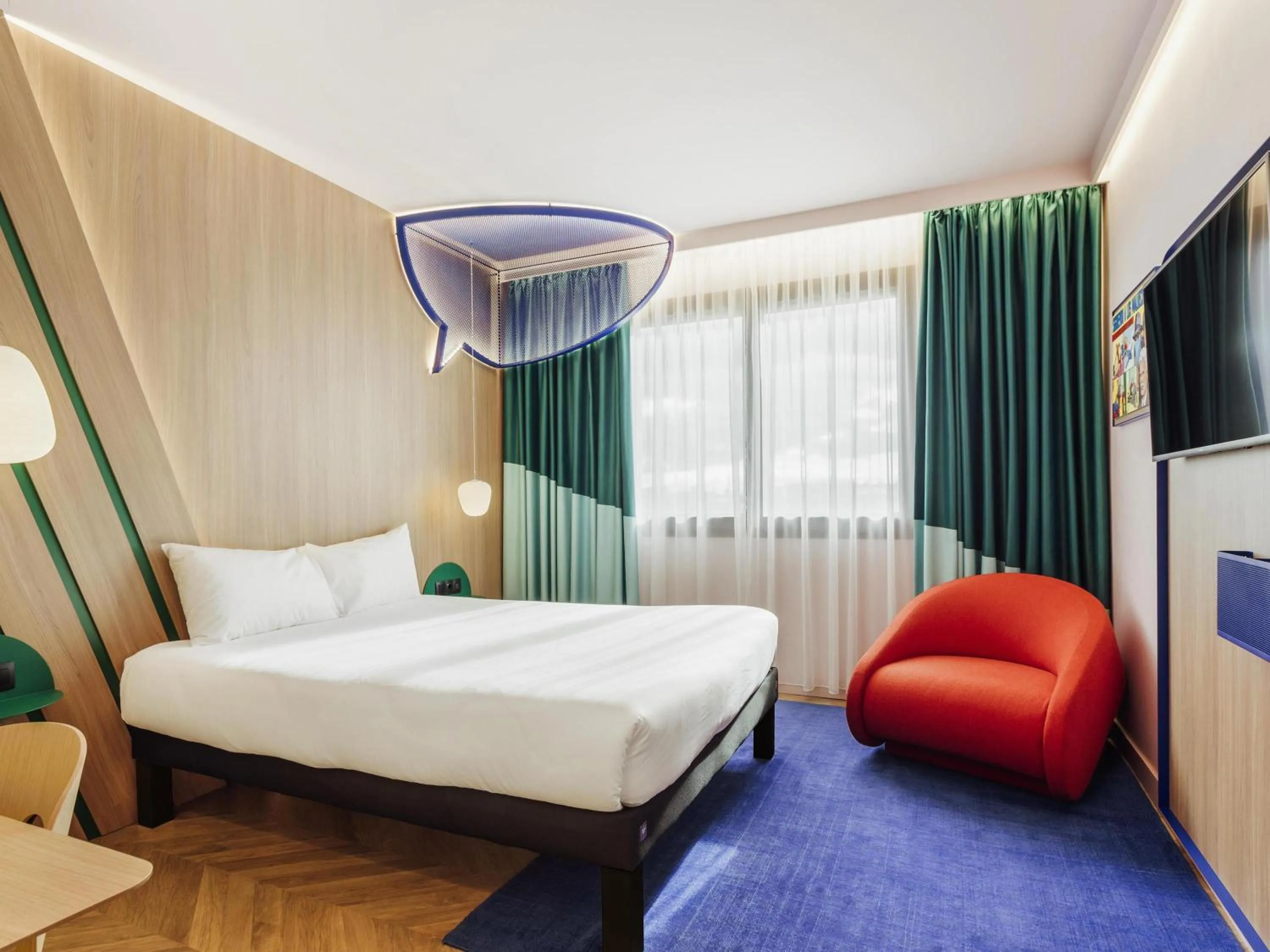 Bedroom, Bed in Ibis Styles Madrid City Las Ventas