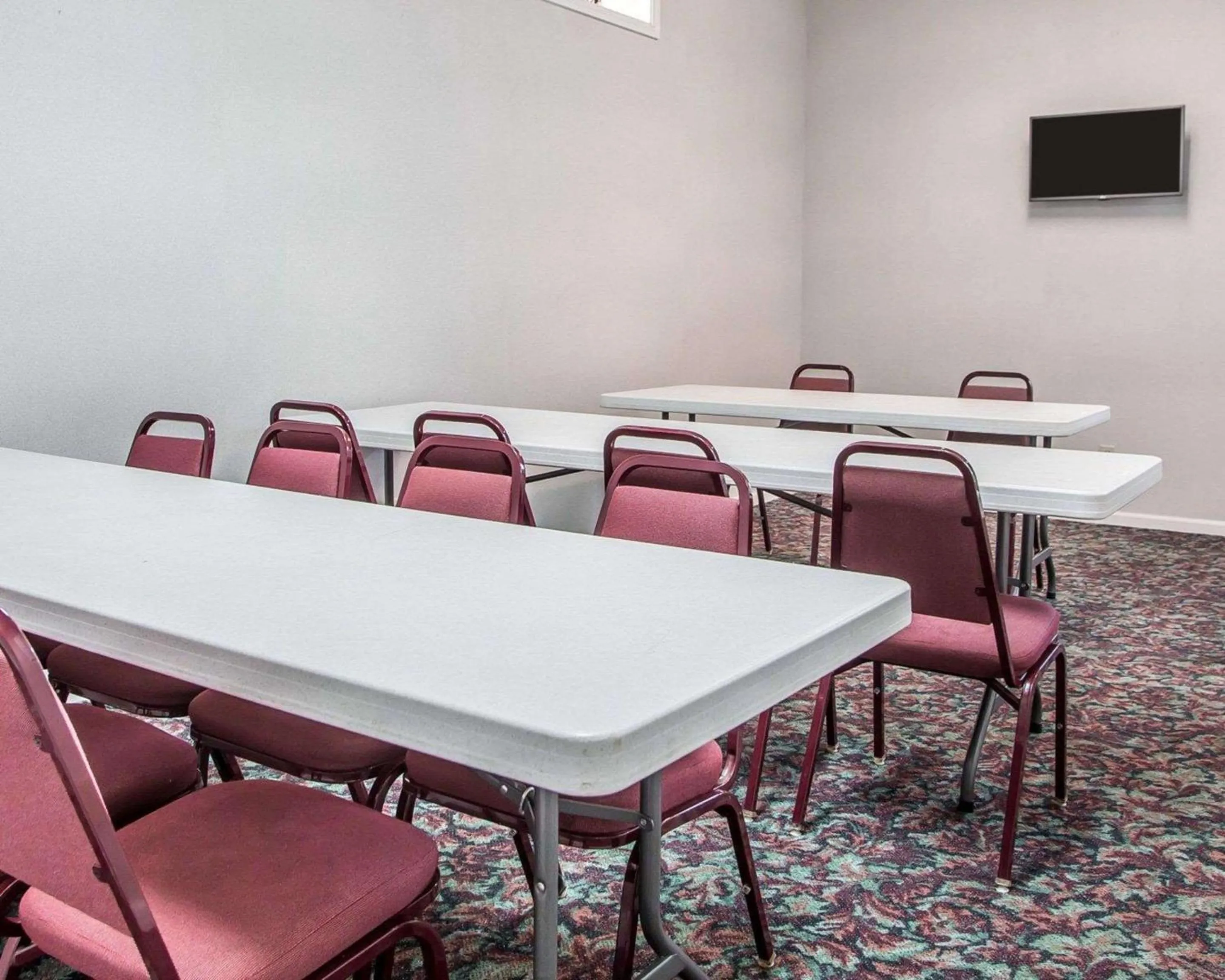 On site in Econo Lodge Jefferson City