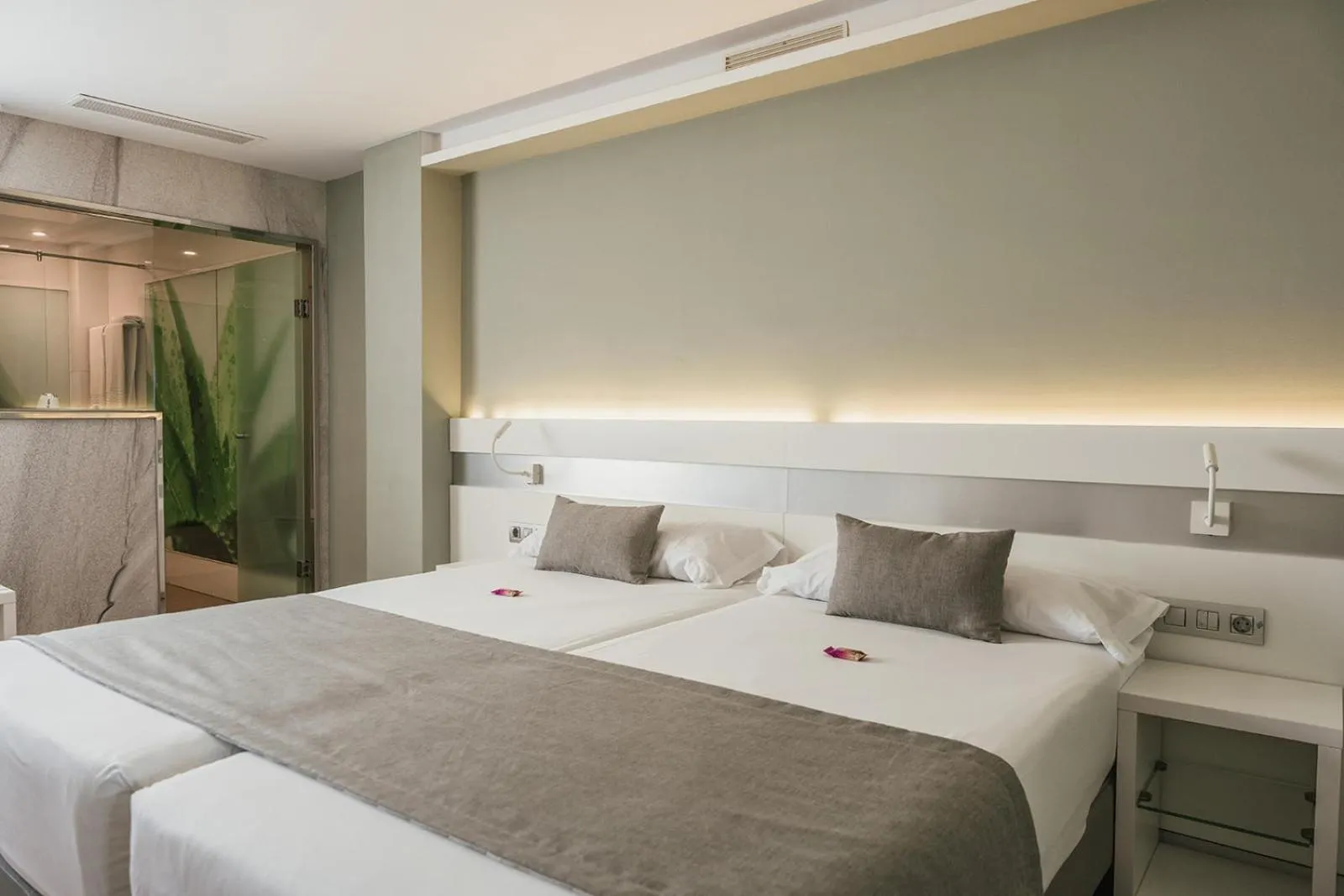 Bed in Hotel Aloe Canteras