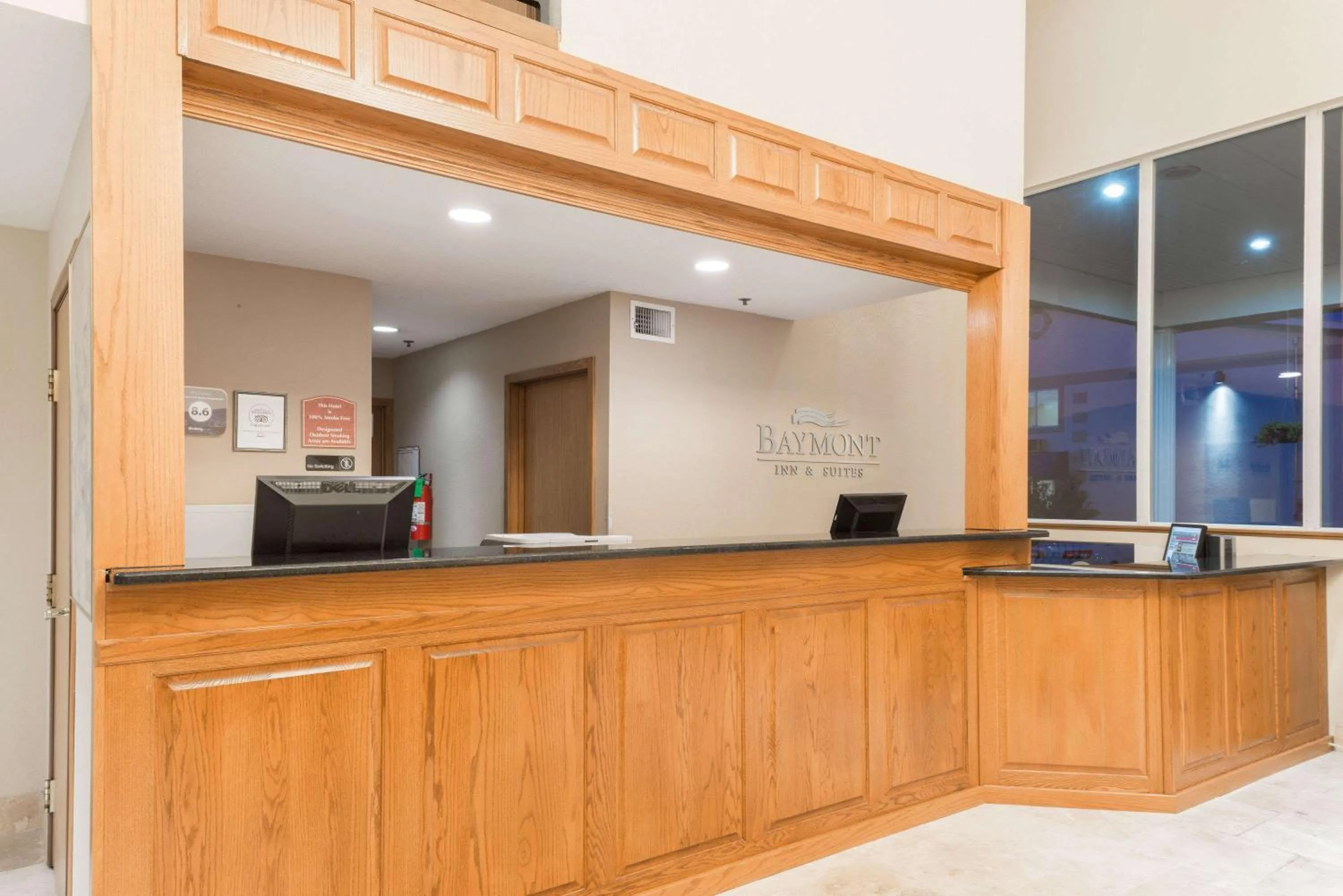 Photo of the whole room in Baymont by Wyndham Osage Beach