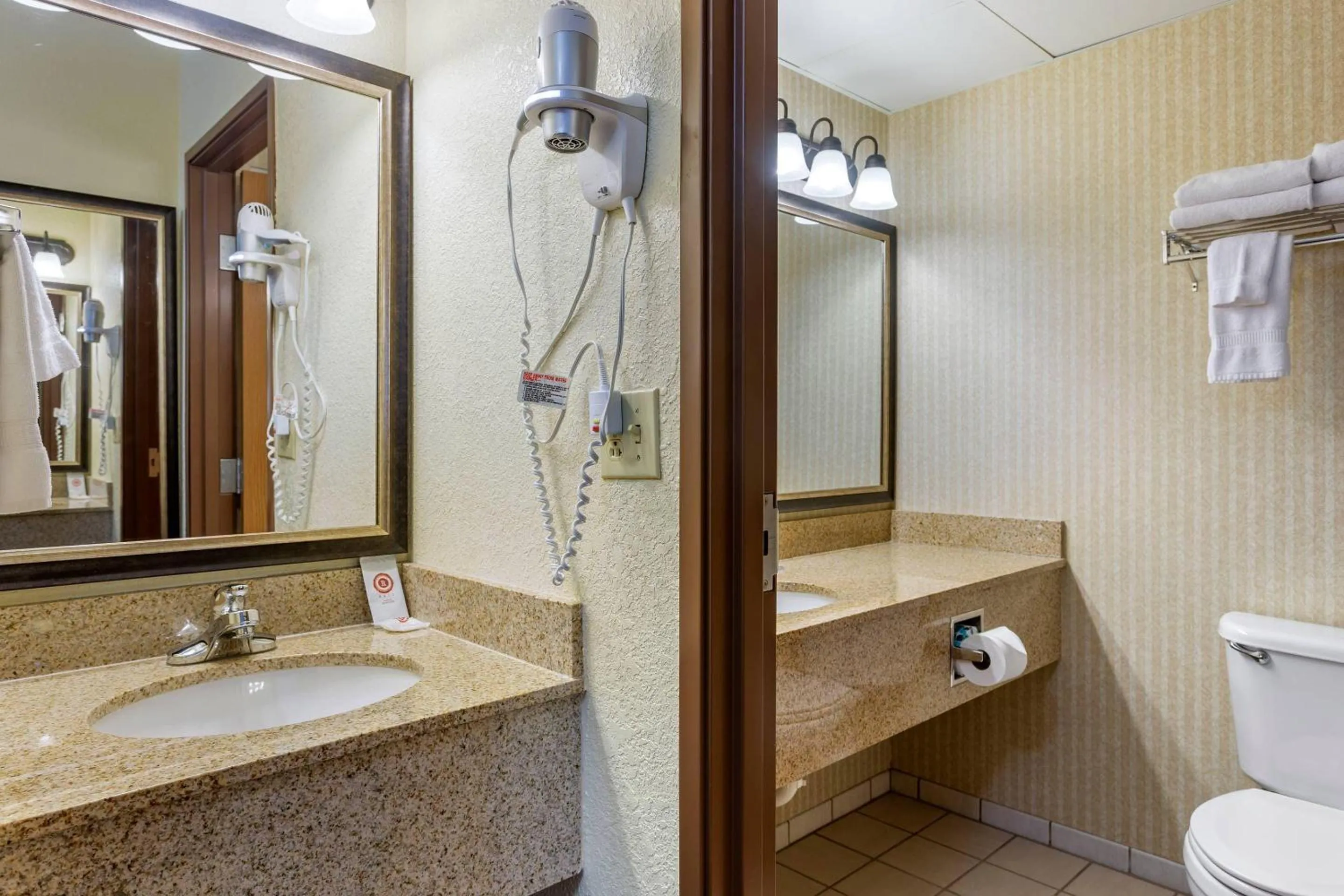Bedroom in Comfort Inn & Suites Branson Meadows