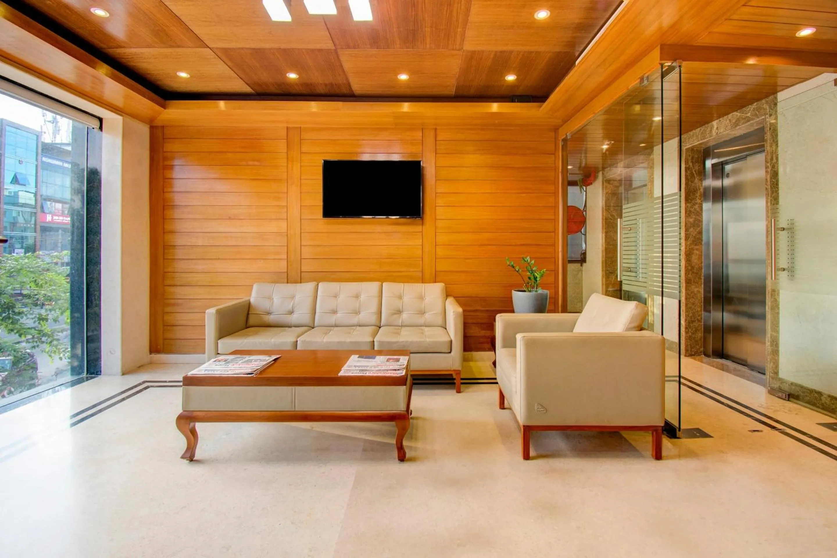 Lobby or reception in Townhouse Nyanappana Halli formerly Hotel La Prosperite