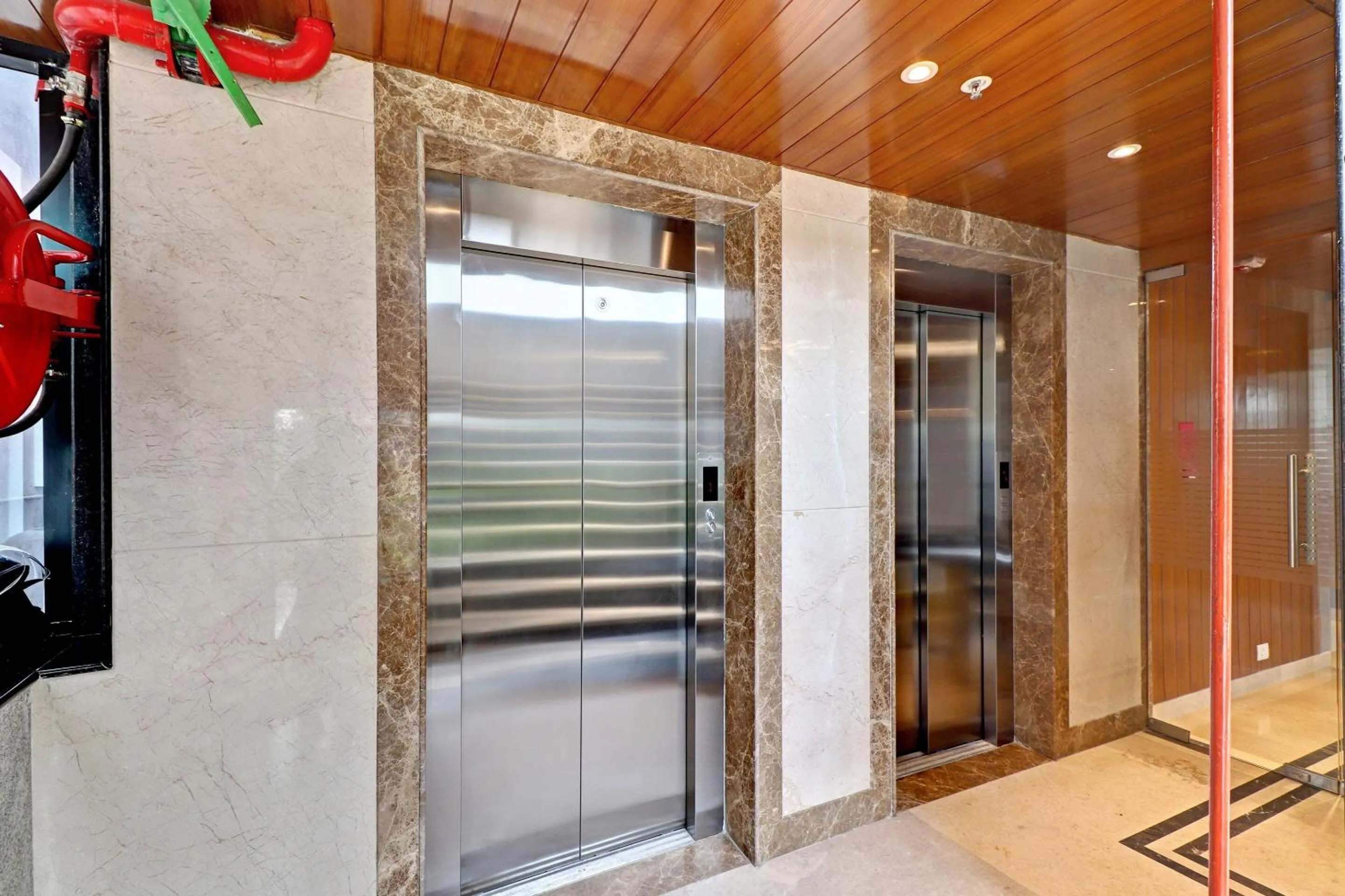 Lobby or reception in Townhouse Nyanappana Halli formerly Hotel La Prosperite