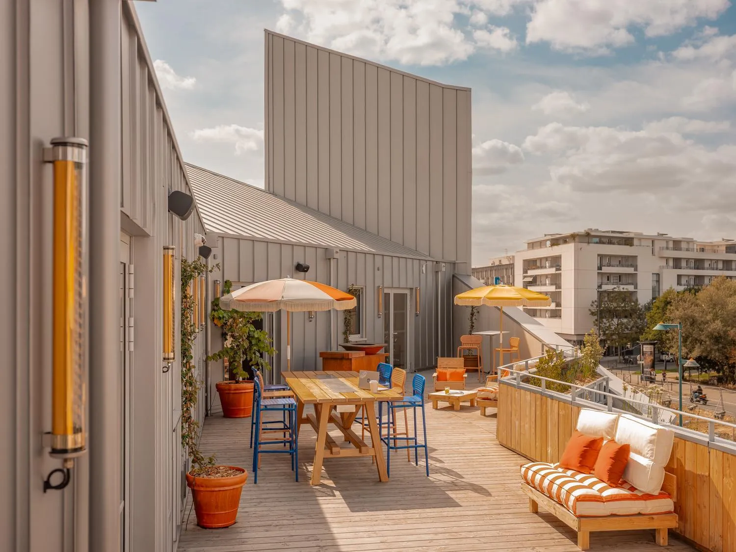 Balcony/Terrace in Eklo Hotels Bordeaux Centre Bastide