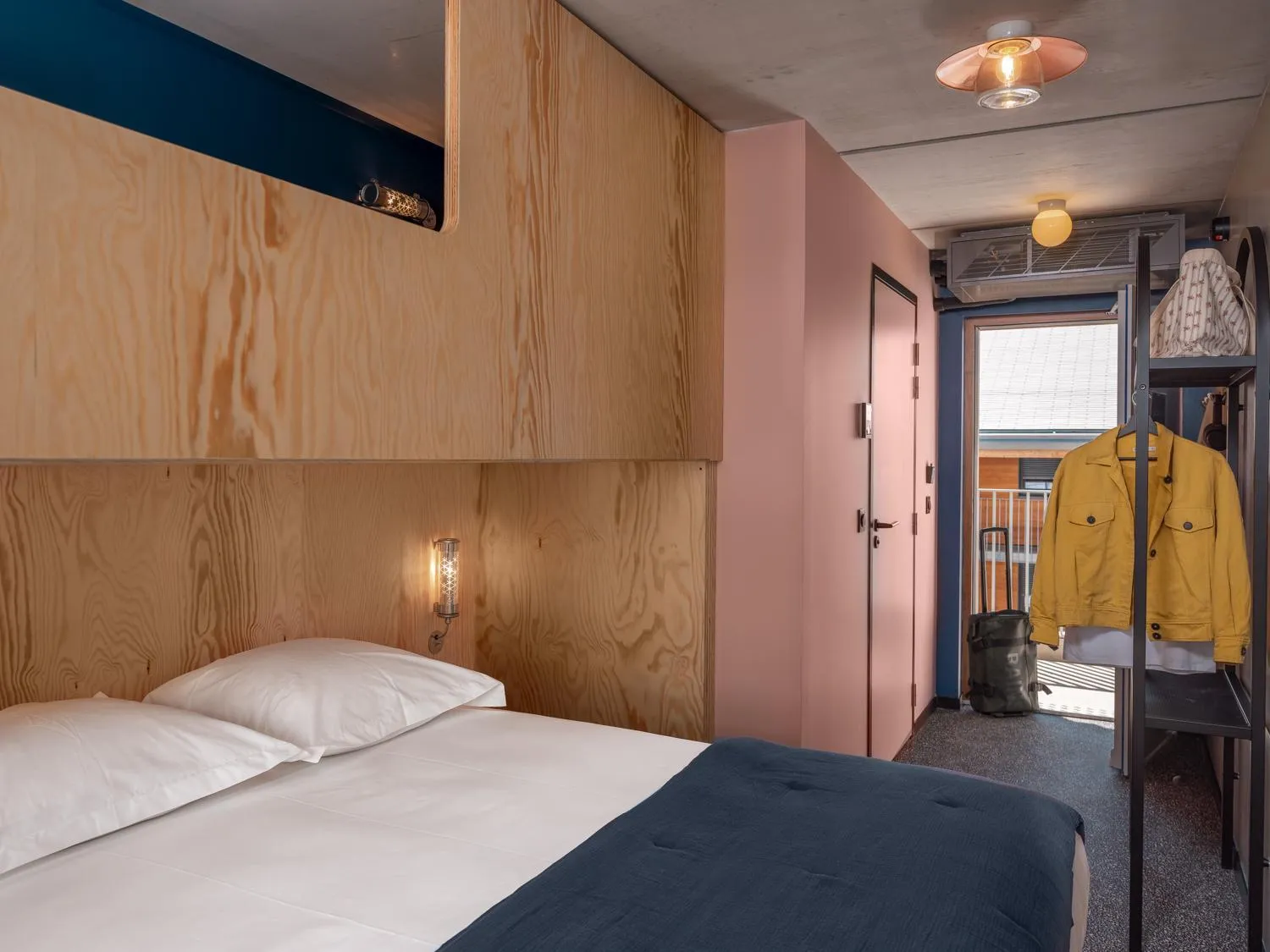 Bedroom, Bed in Eklo Hotels Bordeaux Centre Bastide