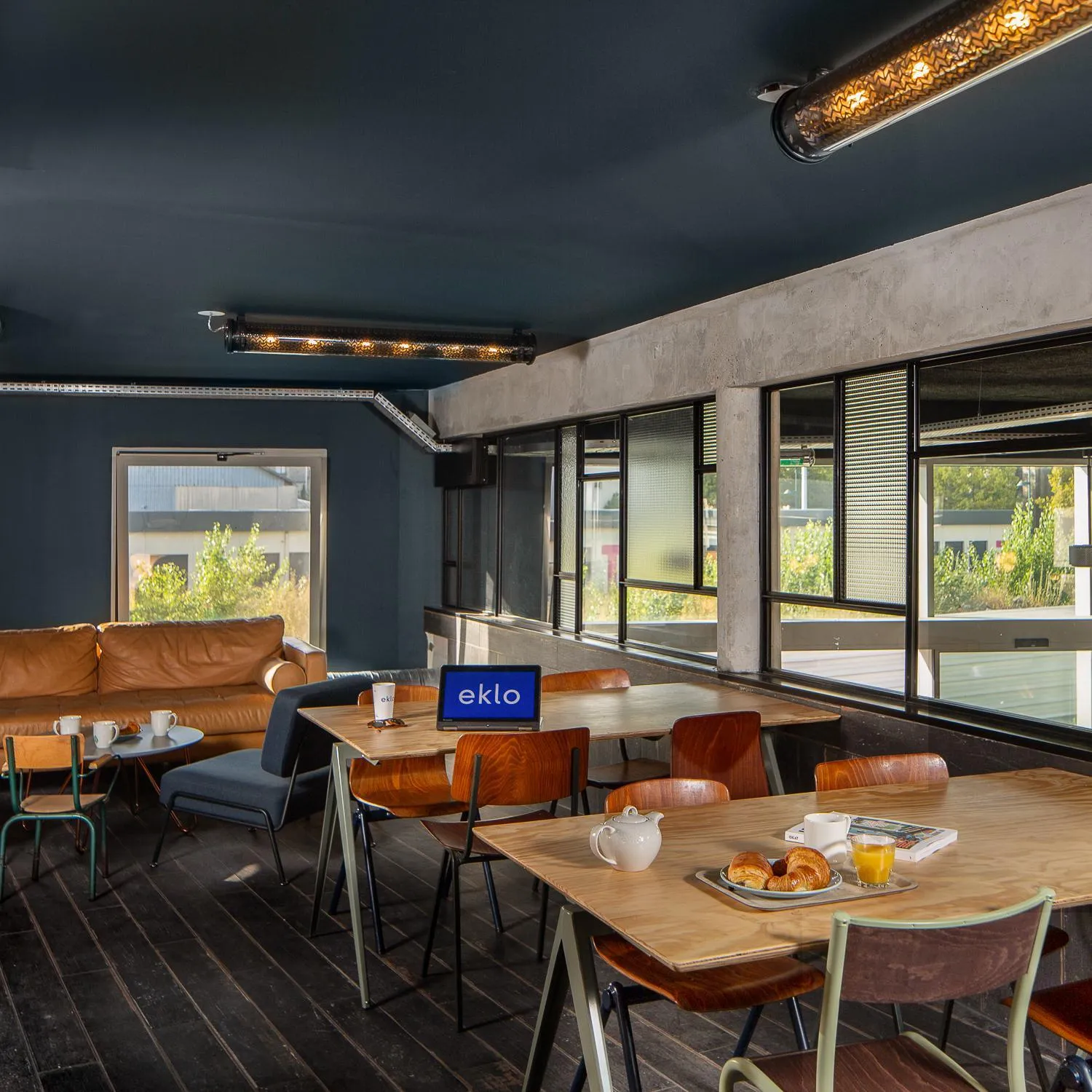 Communal lounge/ TV room in Eklo Hotels Bordeaux Centre Bastide