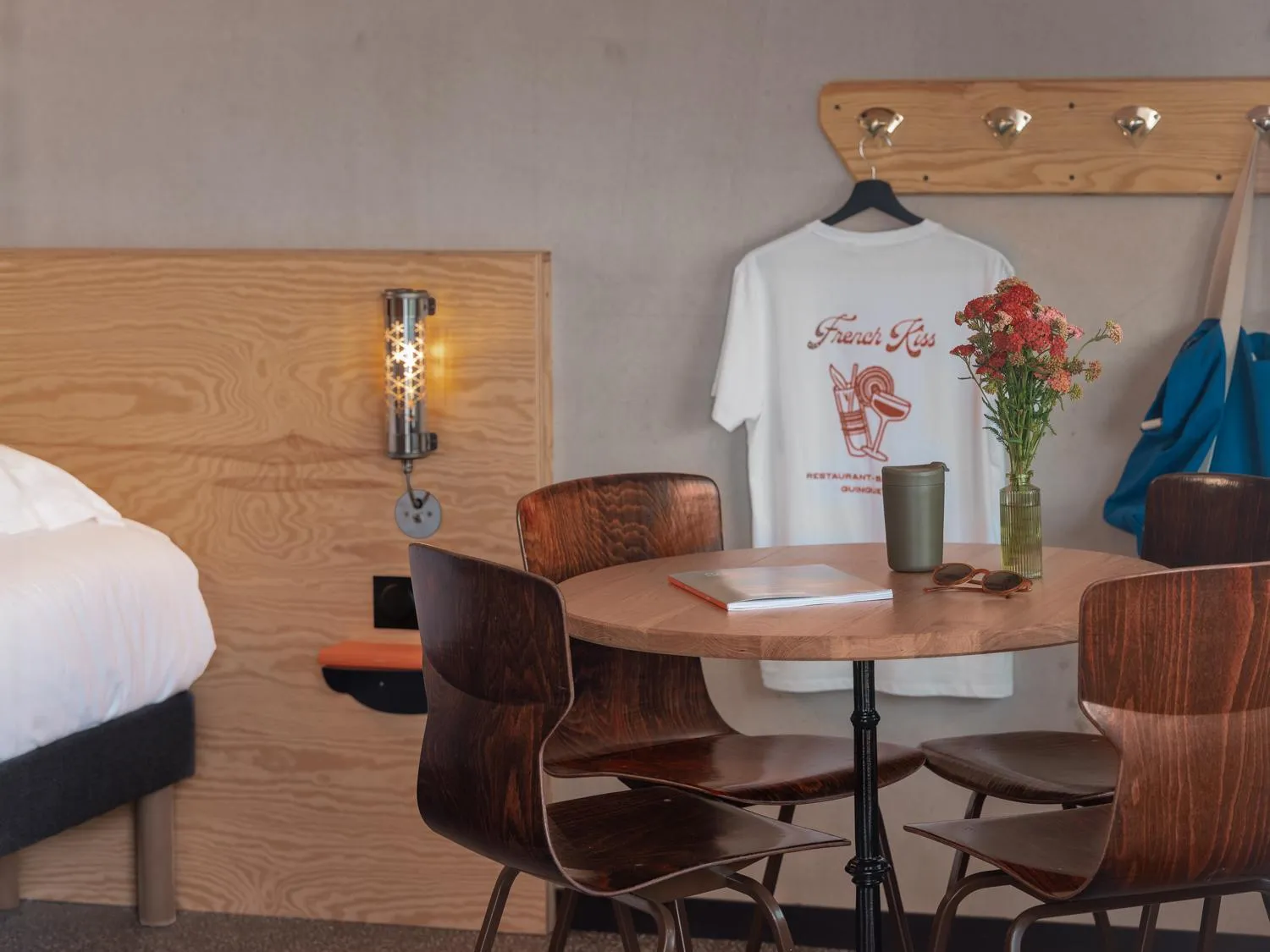 Photo of the whole room, Bed in Eklo Hotels Bordeaux Centre Bastide