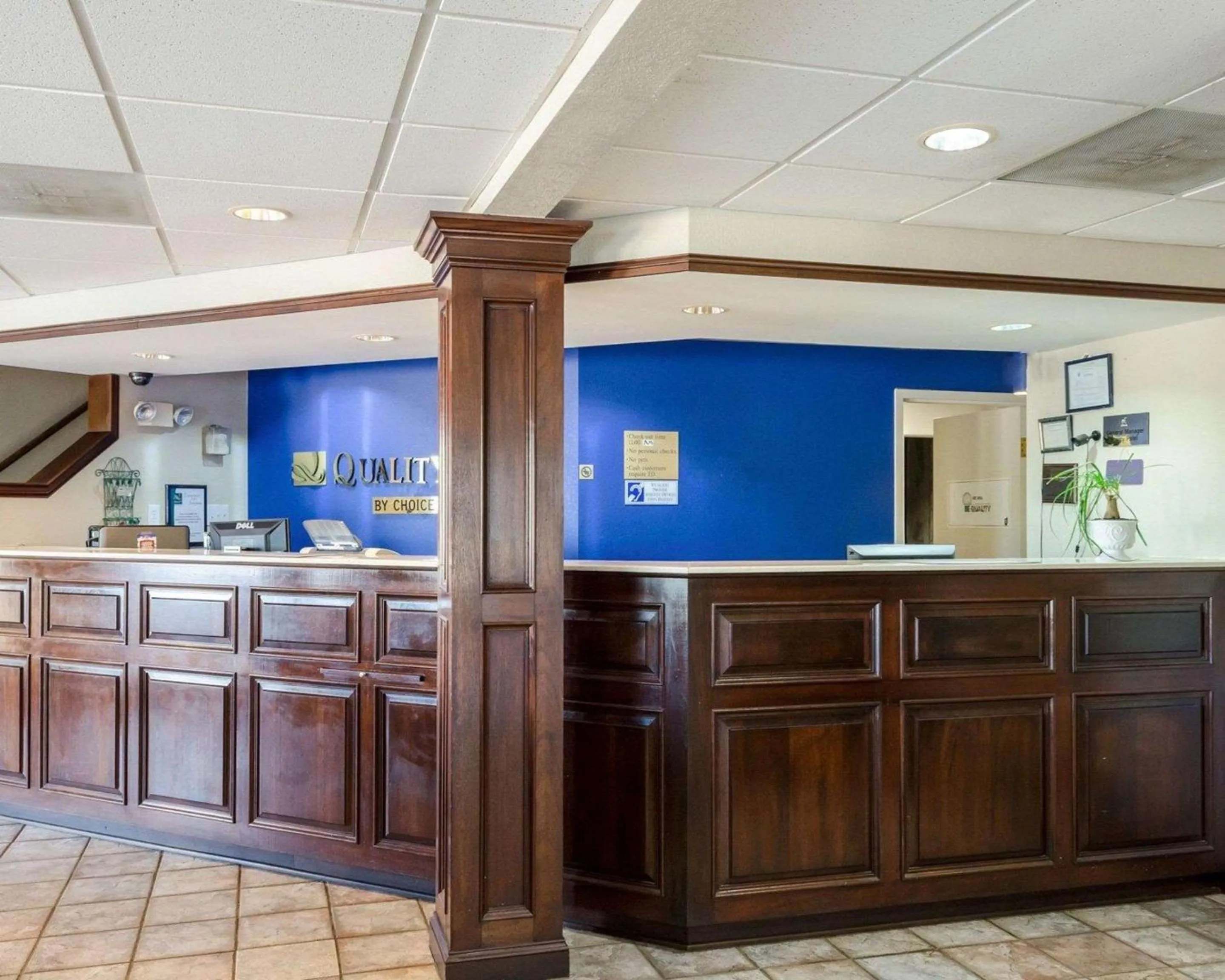 Lobby or reception in Quality Inn Magee