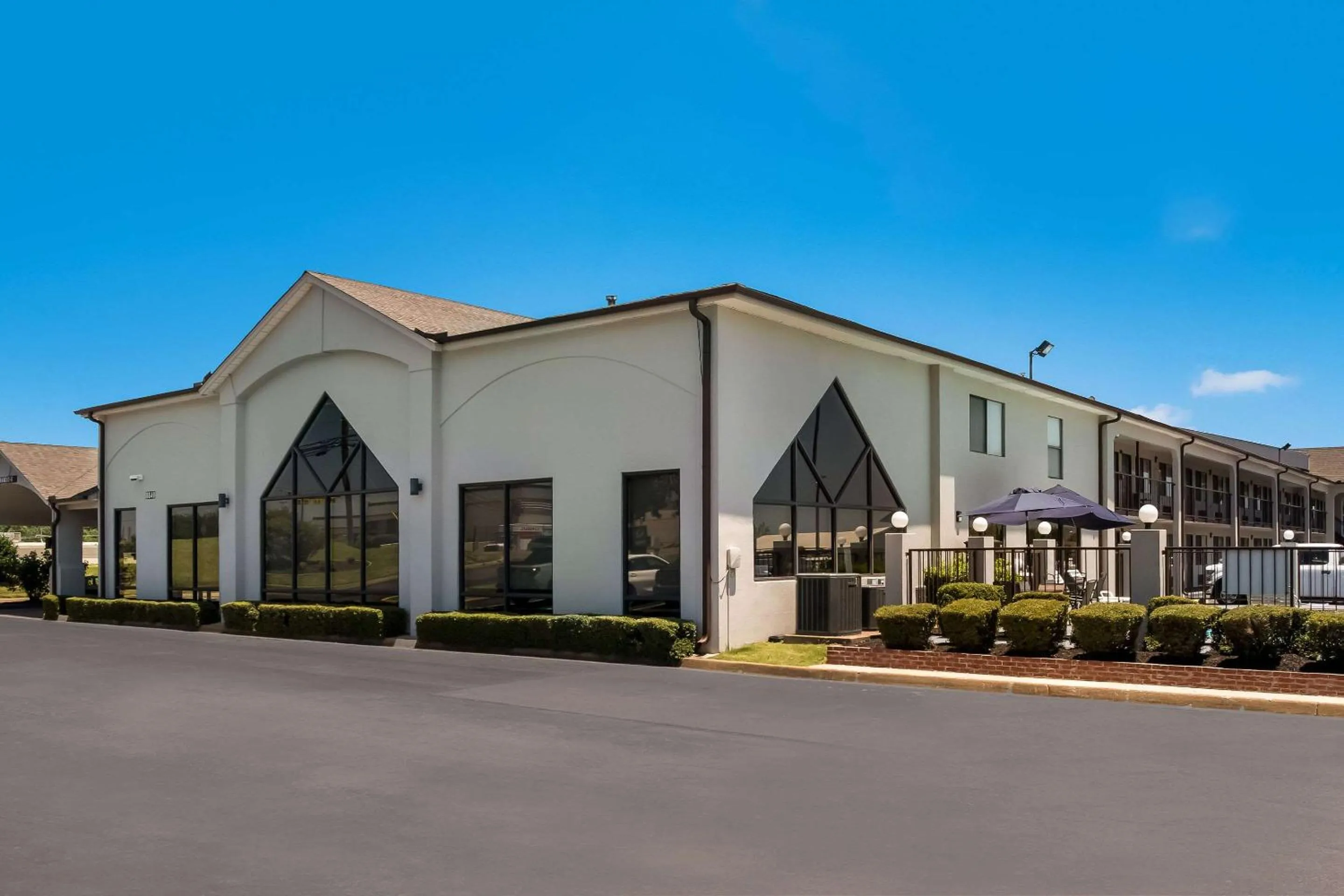 Property building in Quality Inn Southaven - Memphis South