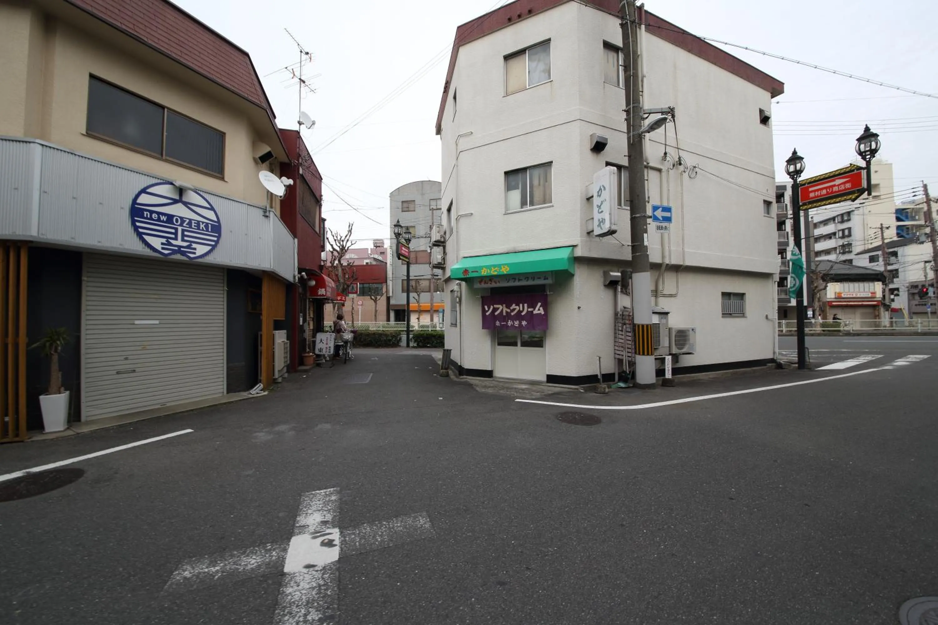 Neighbourhood in Exsaison Shirokita 411