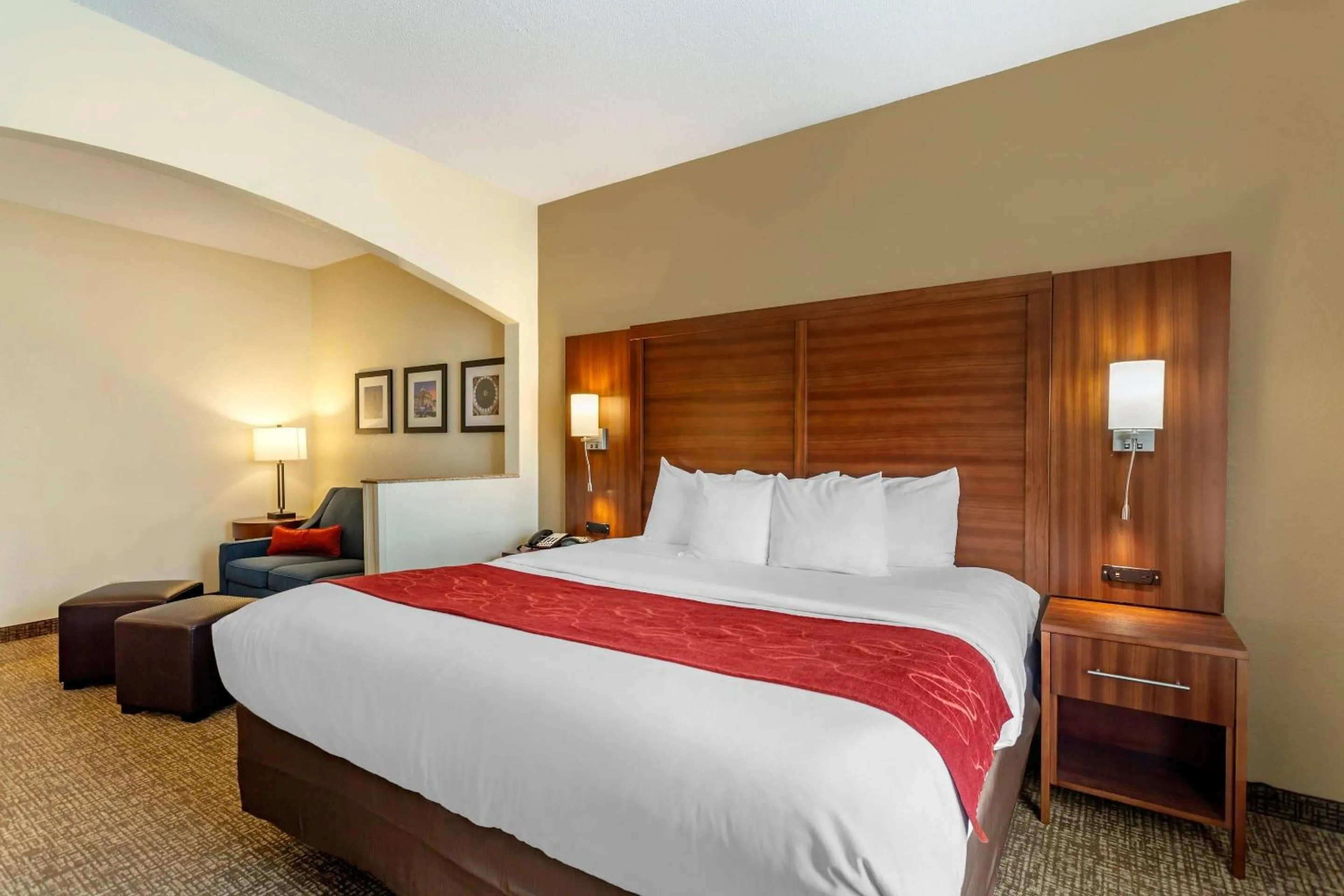 Bedroom, Bed in Comfort Suites Southaven - Memphis South
