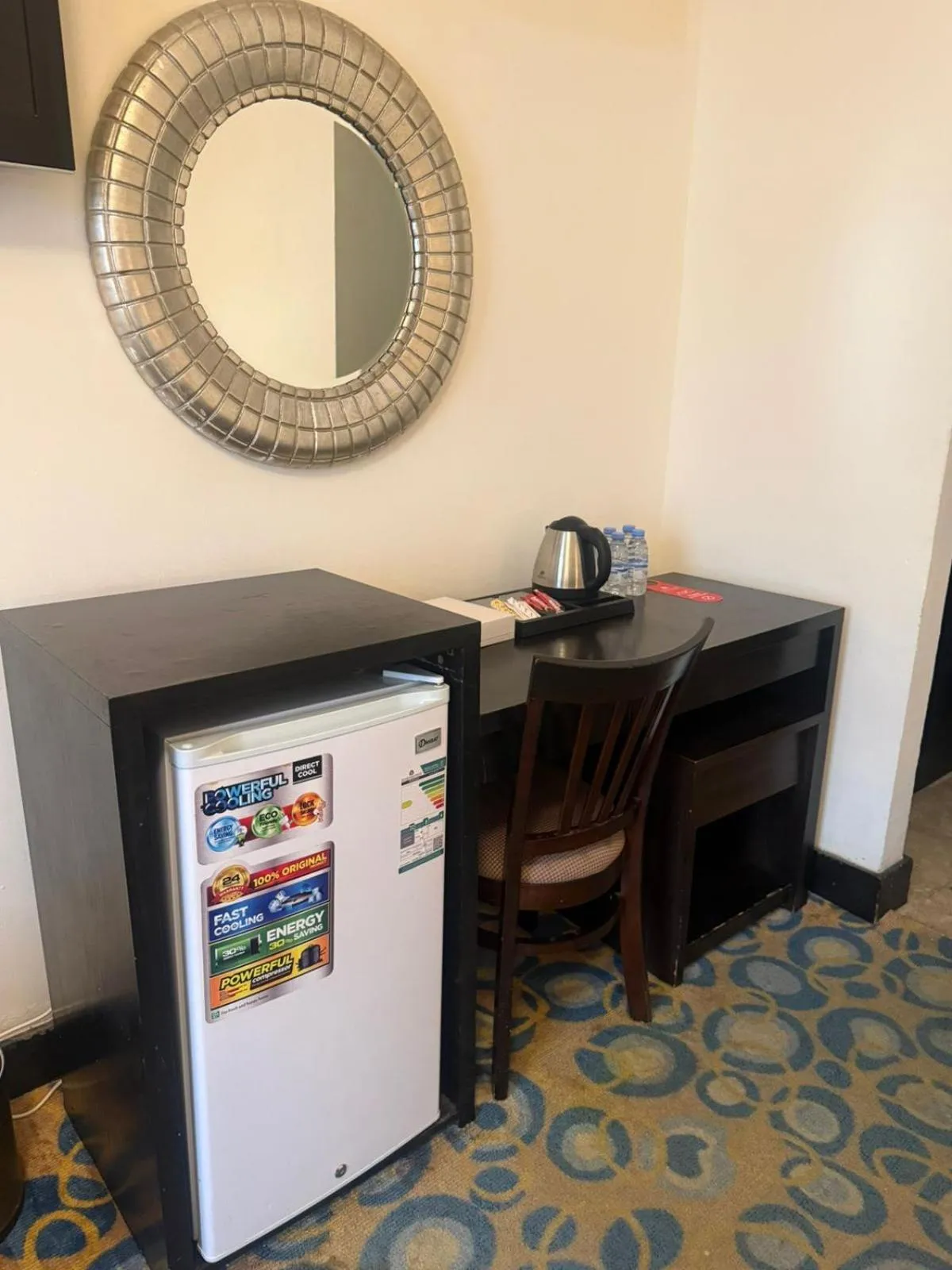 minibar in Saif Al Majd Hotel