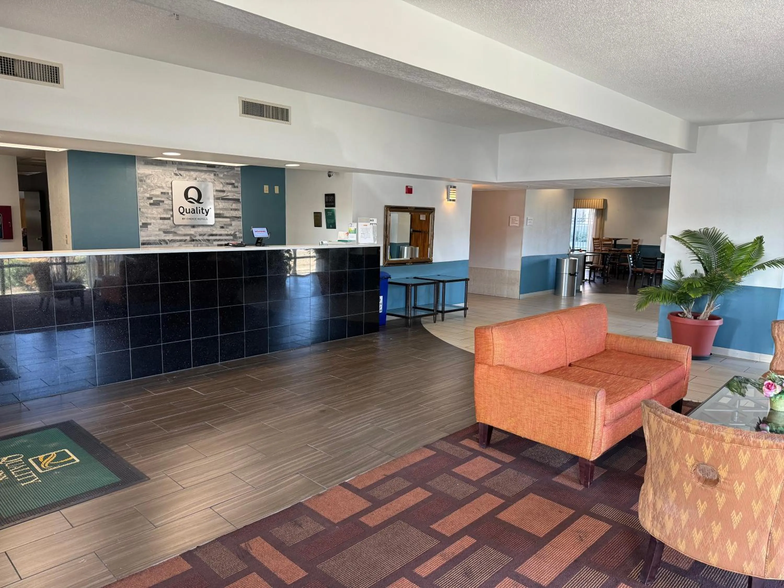 Lobby or reception in Quality Inn & Suites Hattiesburg North