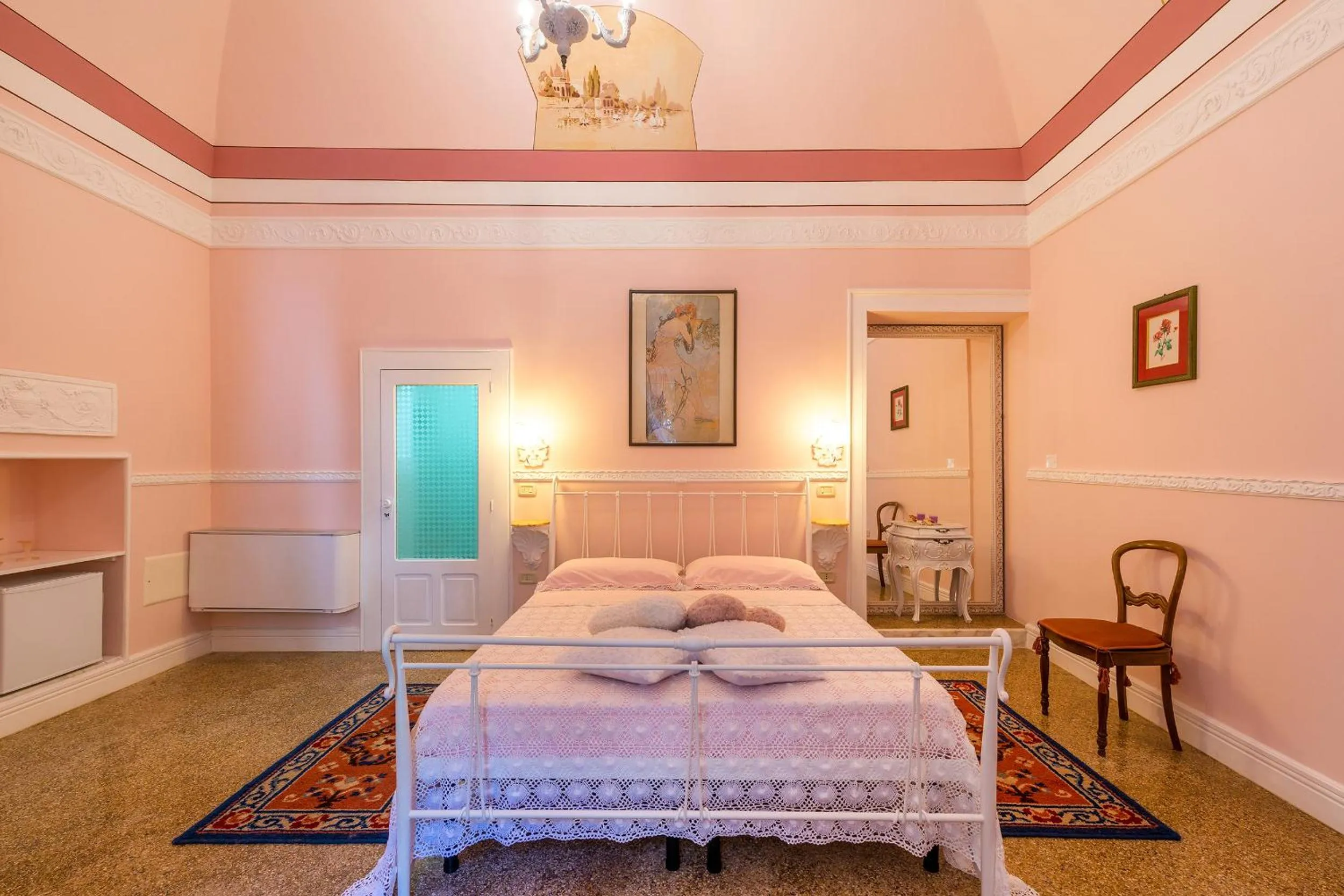 Photo of the whole room in Palazzo Tre Cardi