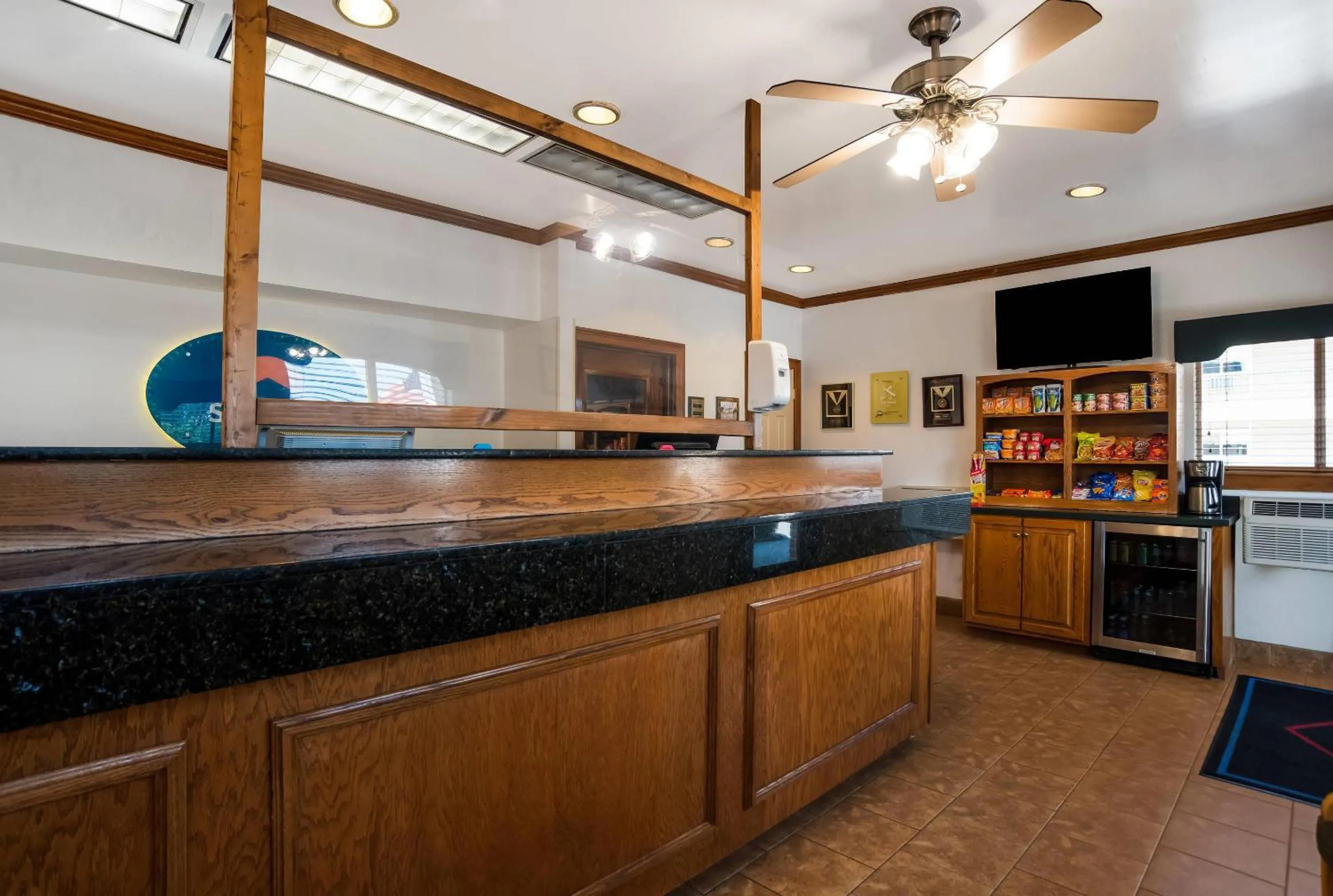 Lobby or reception in Suburban Studios Biloxi North Area