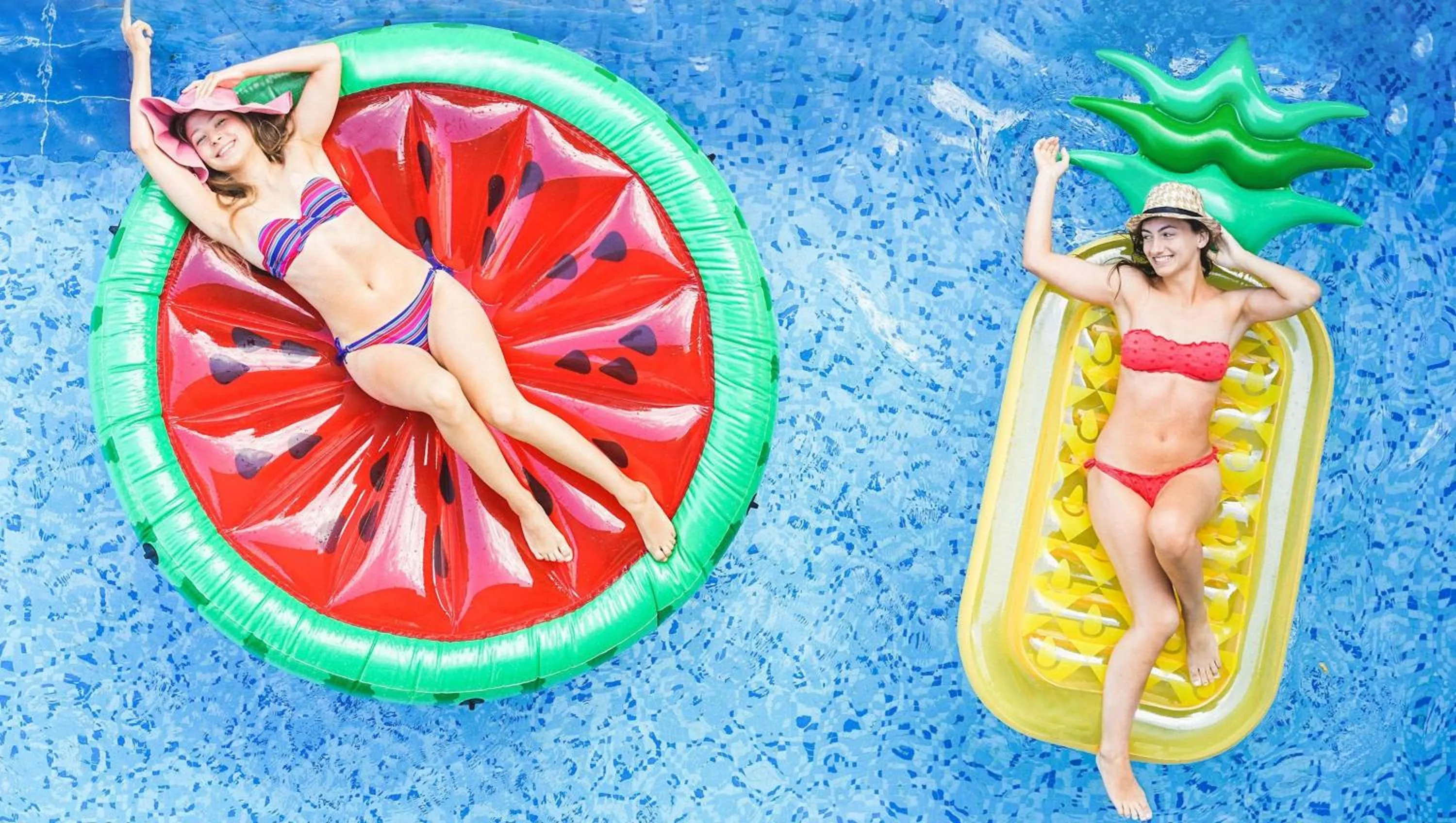 Swimming pool in Econo Lodge Inn & Suites Ocean Springs - Biloxi