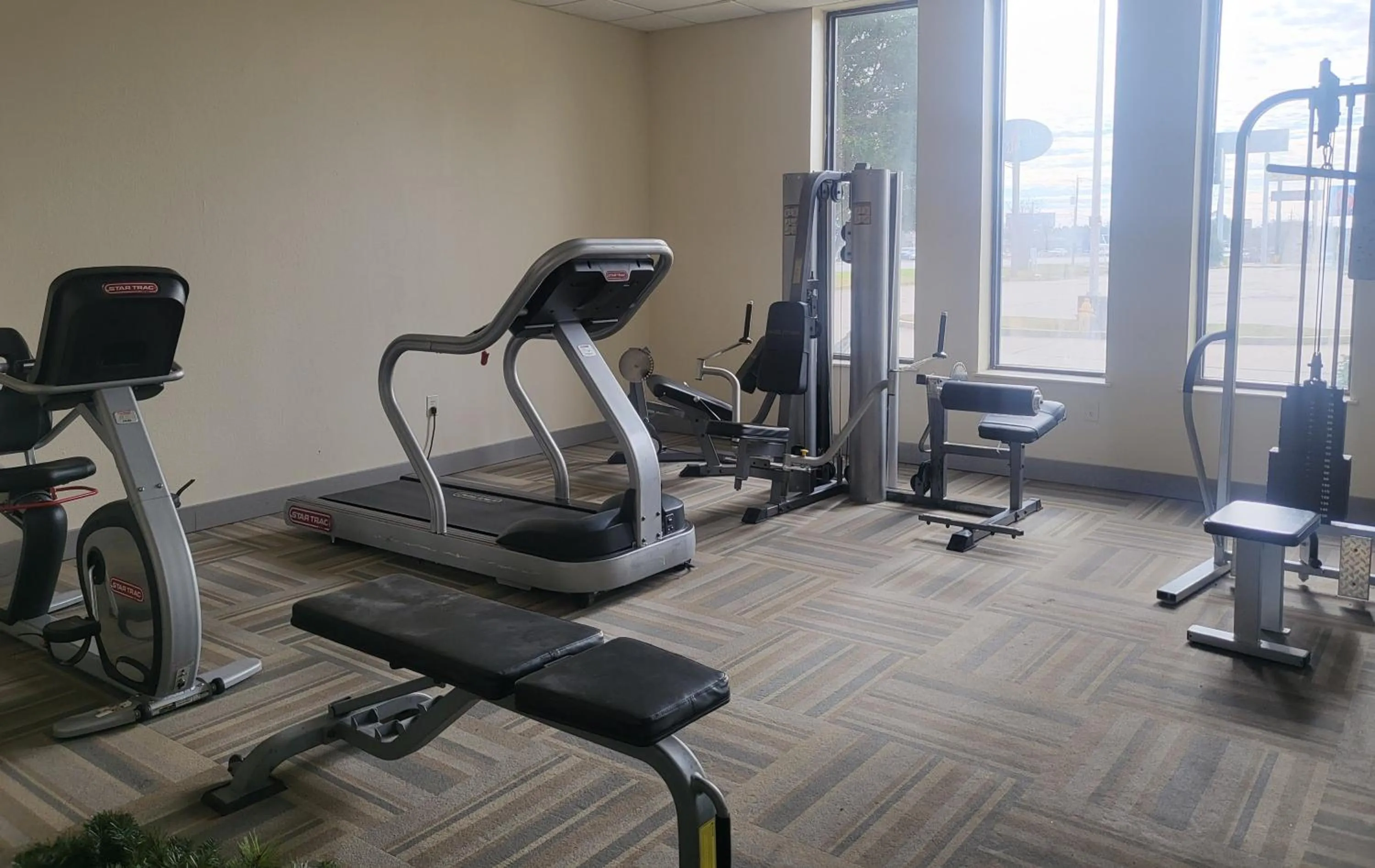 Fitness centre/facilities in Red Roof Inn Gulfport - Biloxi Airport