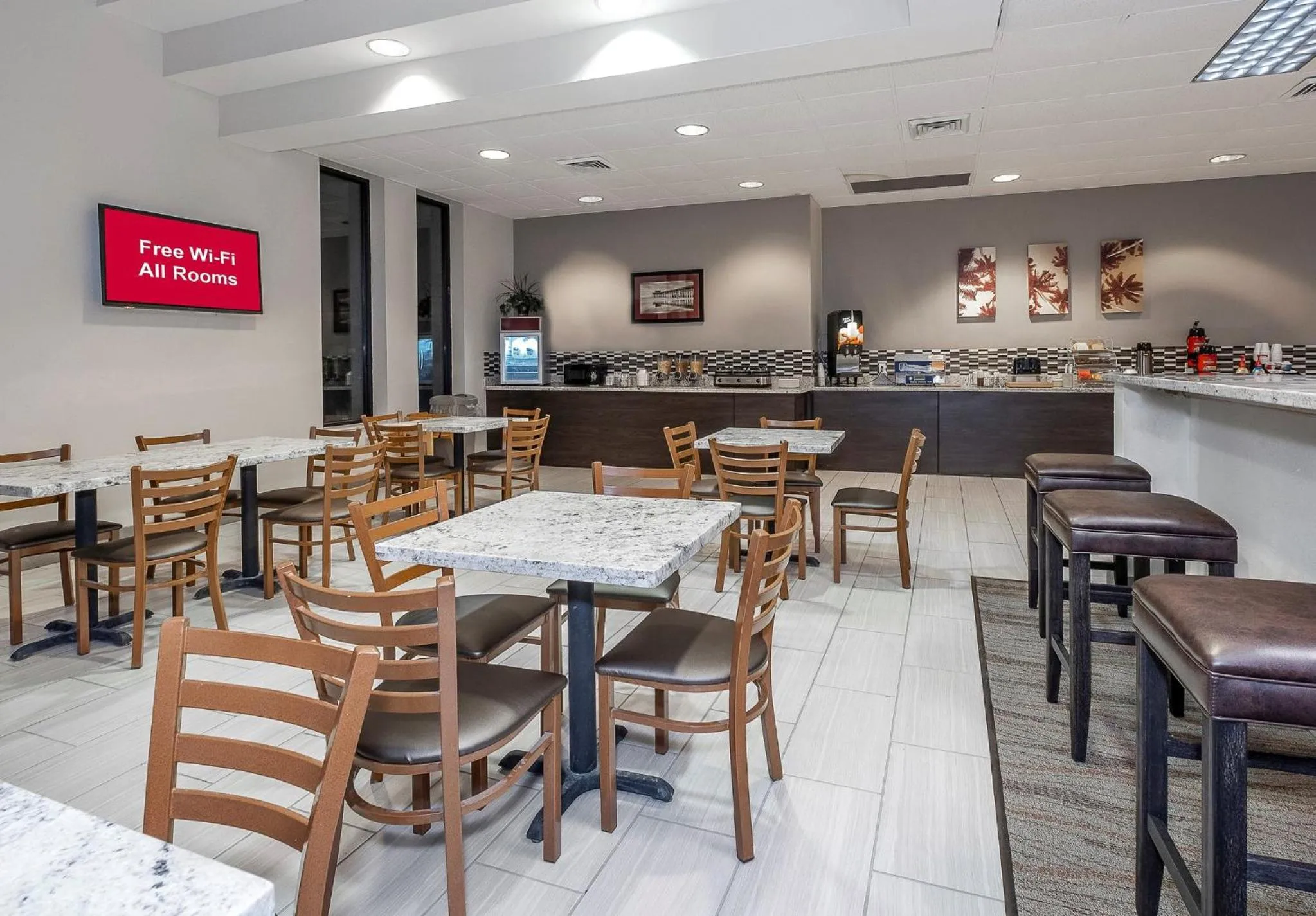 Breakfast in Red Roof Inn Gulfport - Biloxi Airport