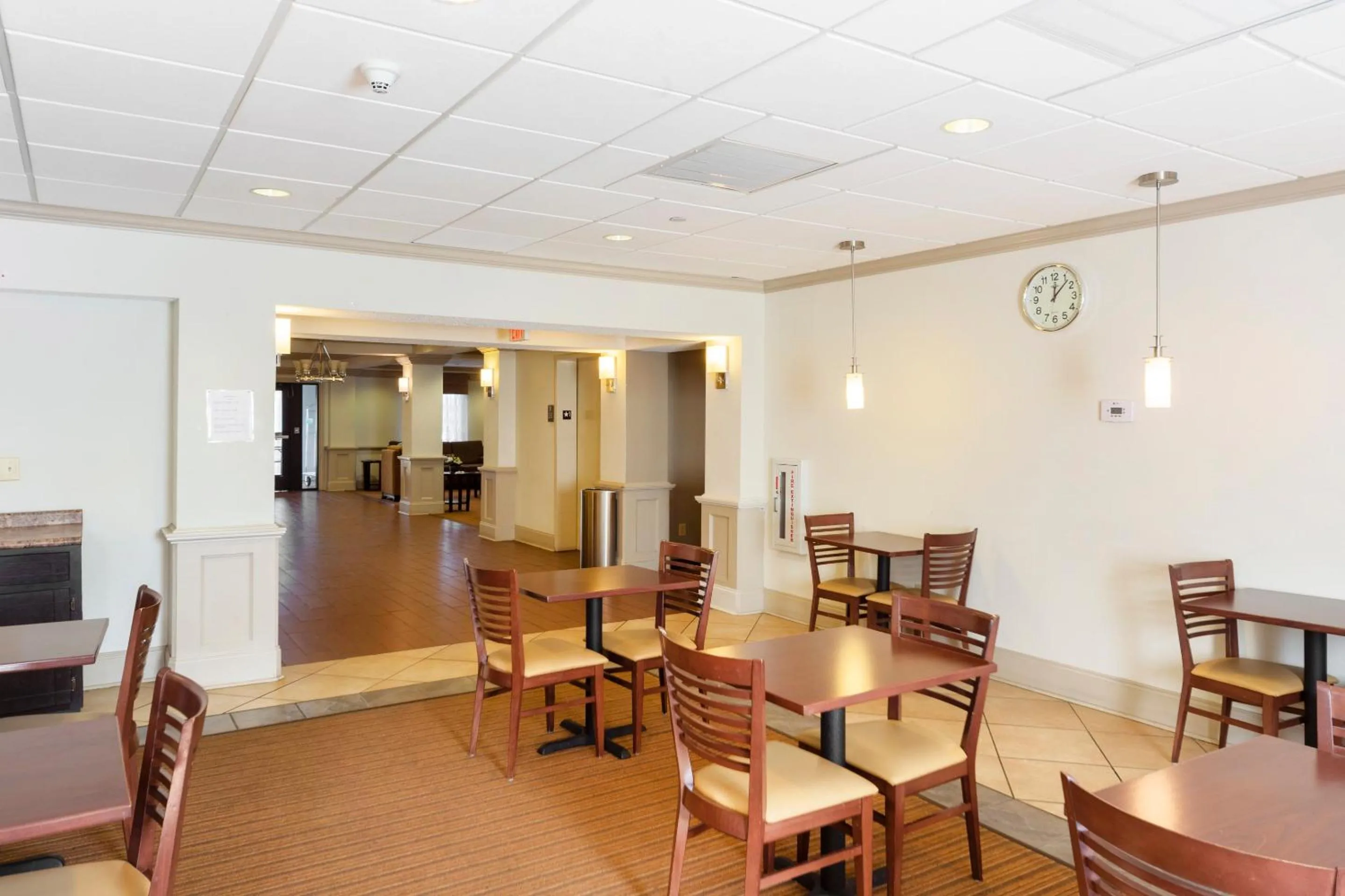 Restaurant/Places to Eat in Ramada by Wyndham Jackson MS