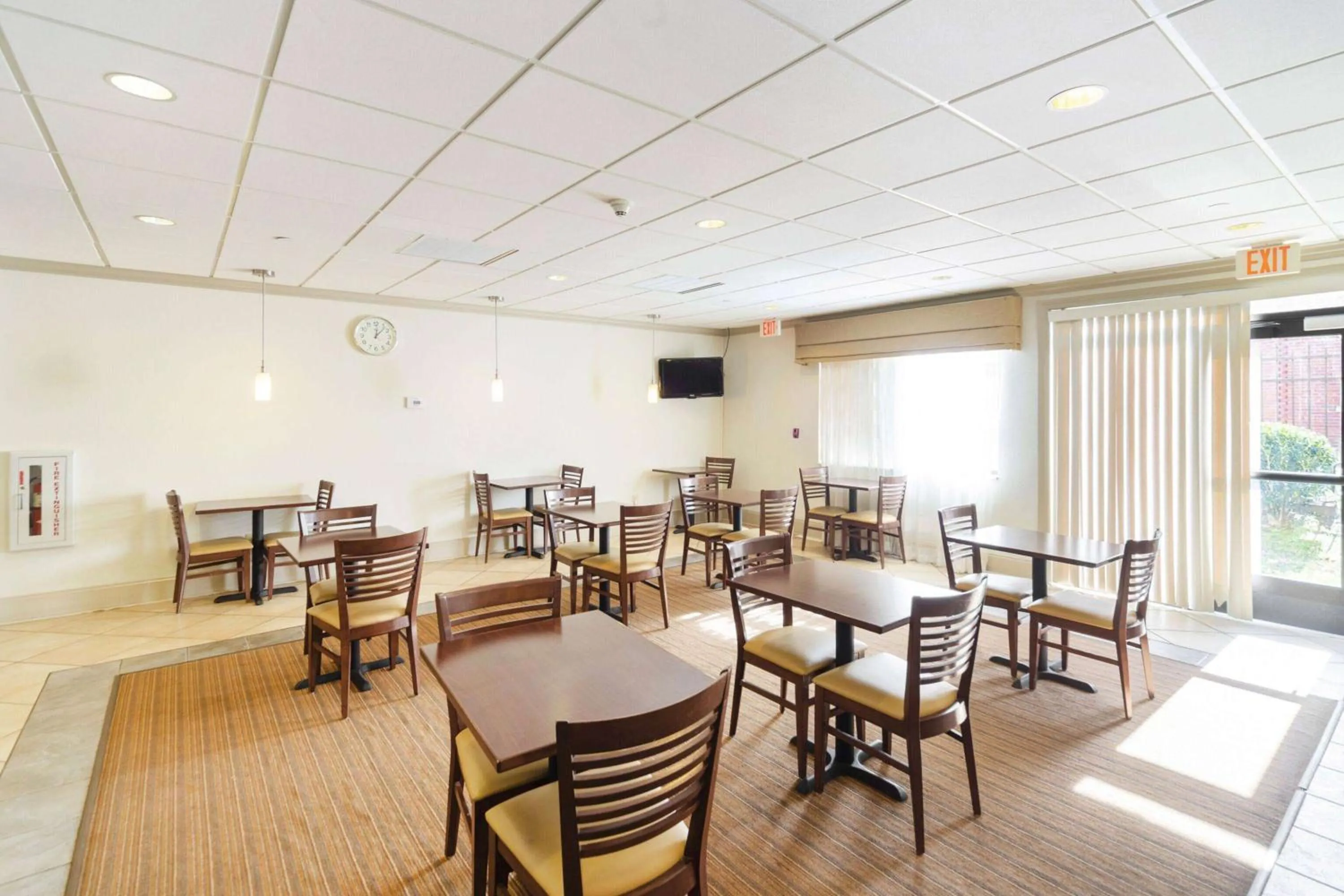 Restaurant/Places to Eat in Ramada by Wyndham Jackson MS