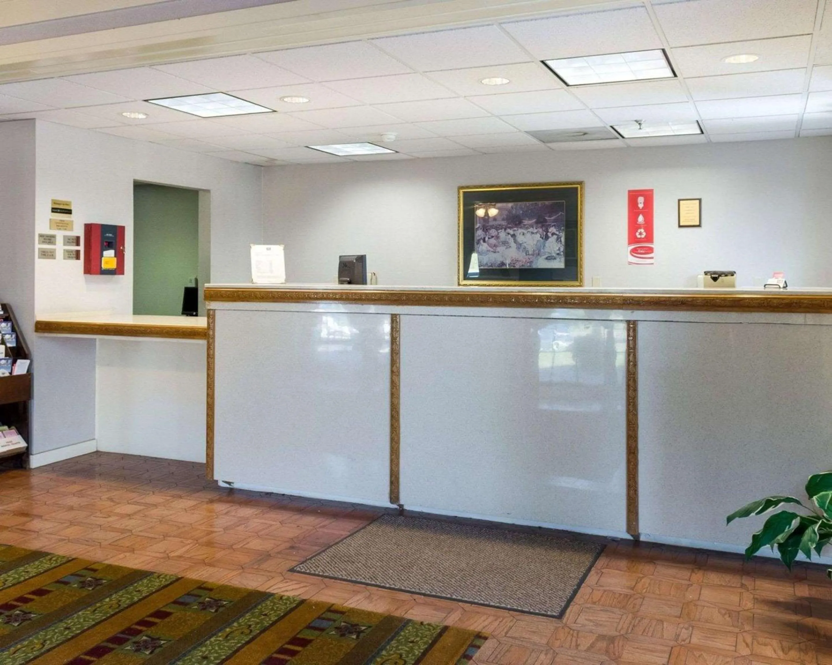 Lobby or reception in Econo Lodge Canton I-55